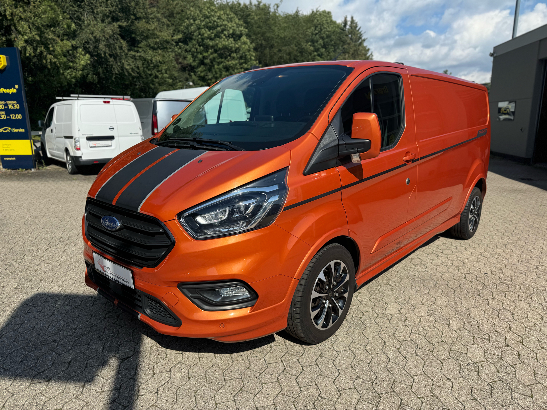 Billede af Ford Transit Custom 320 L2H1 2,0 TDCi Sport 185HK Van 6g Aut.