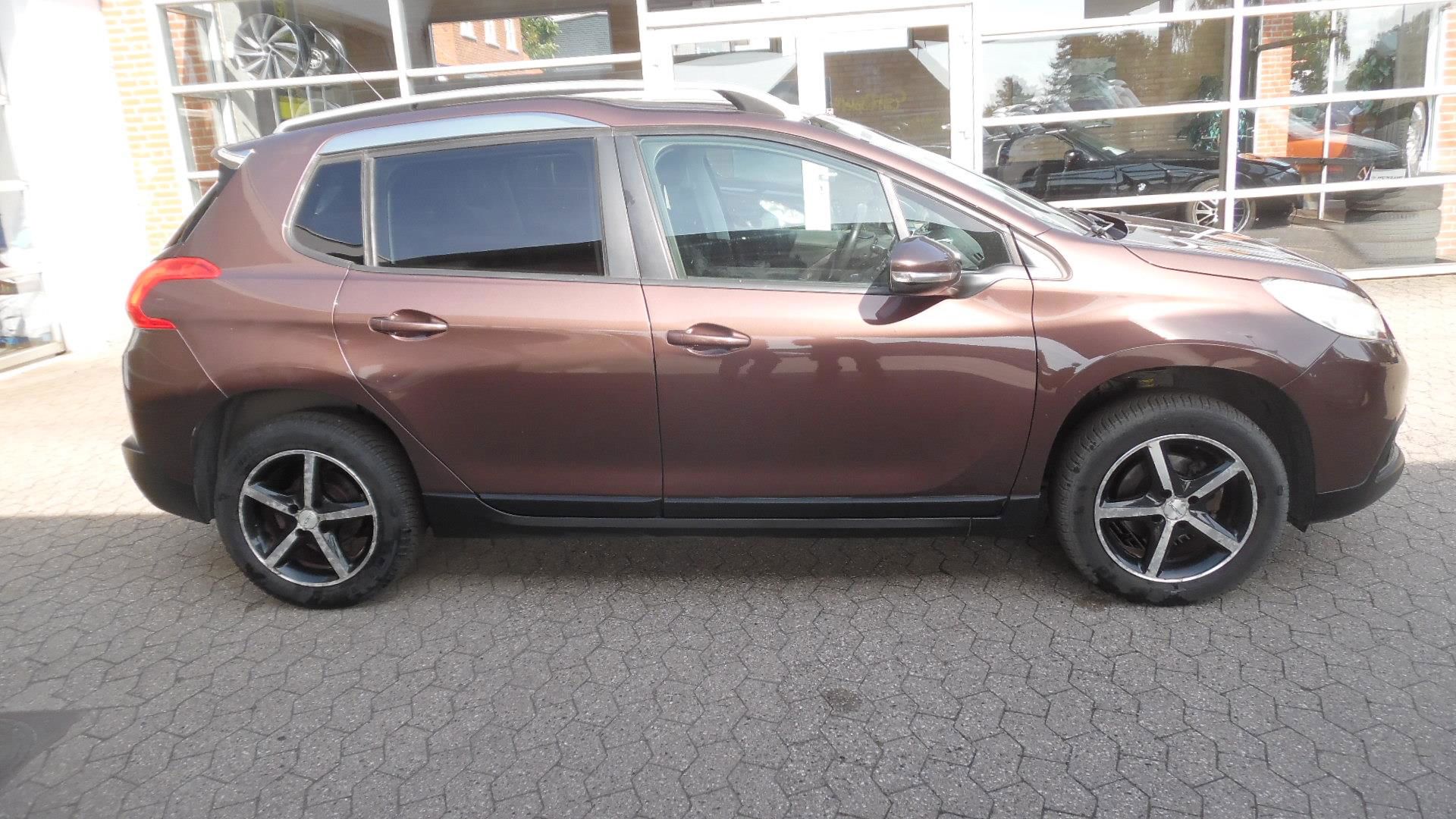 Billede af Peugeot 2008 1,2 VTi Active 82HK