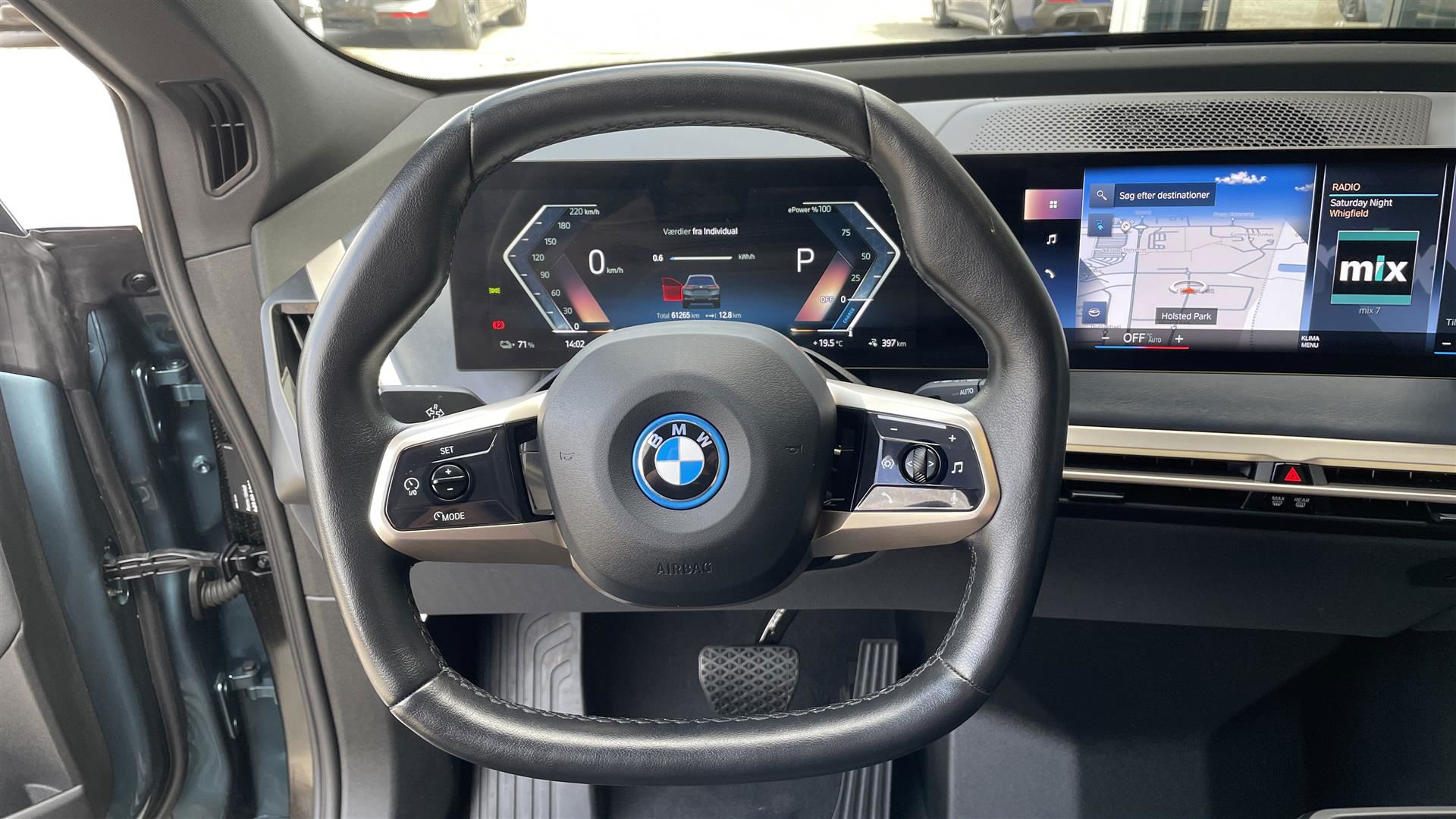 BMW iX 2023