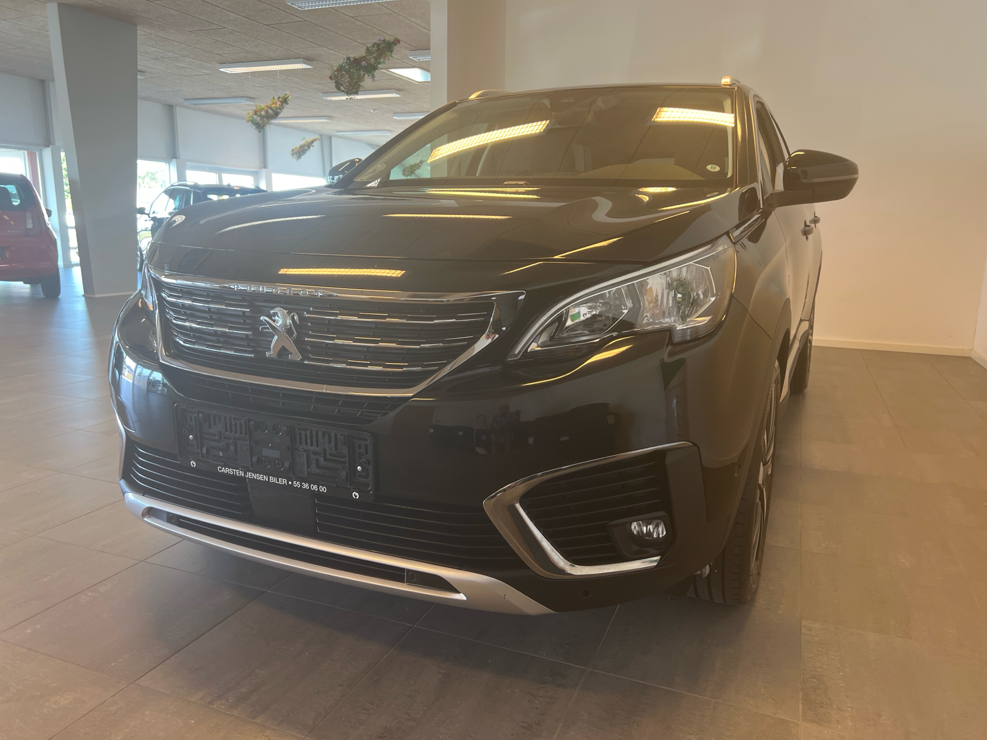 Billede af Peugeot 5008 1,2 e-THP Allure 130HK 5d