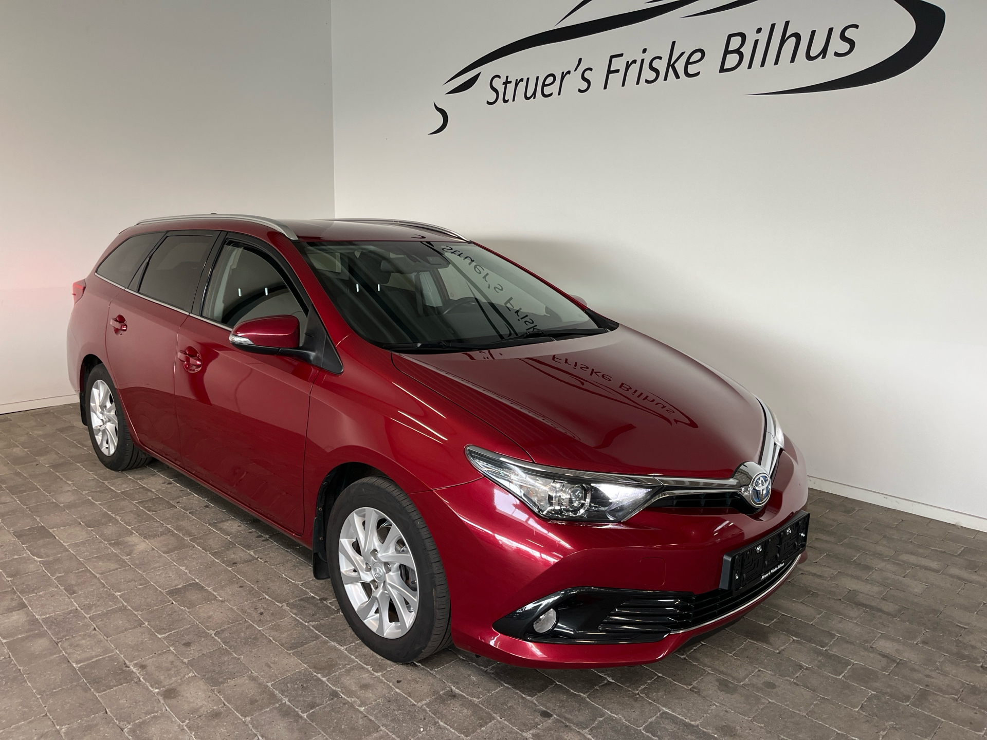 Billede af Toyota Auris Touring Sports 1,8 Hybrid H2 Comfort 136HK Stc Aut.