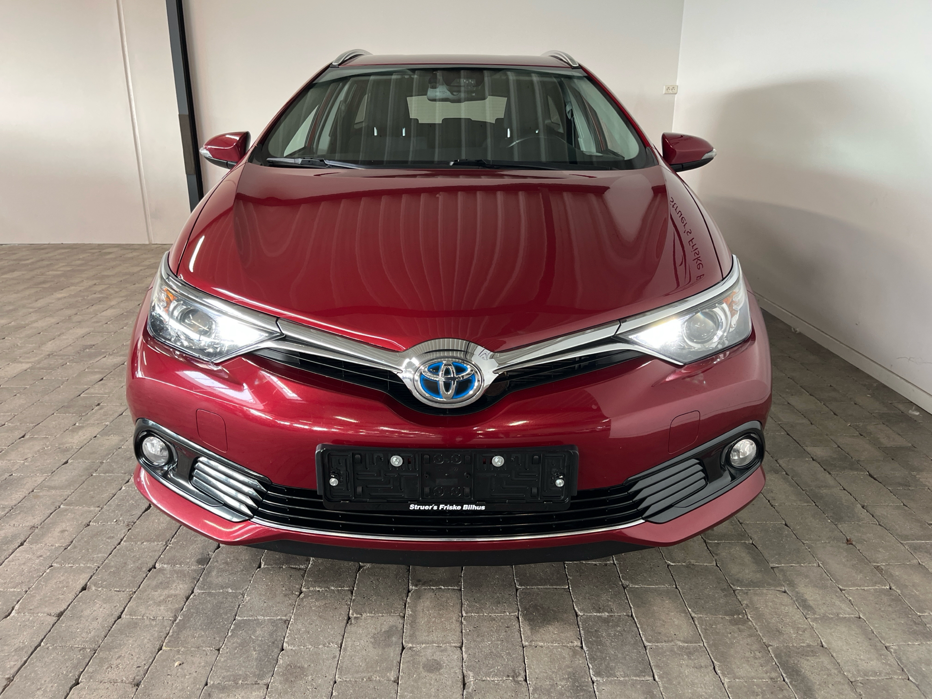 Billede af Toyota Auris Touring Sports 1,8 Hybrid H2 Comfort 136HK Stc Aut.