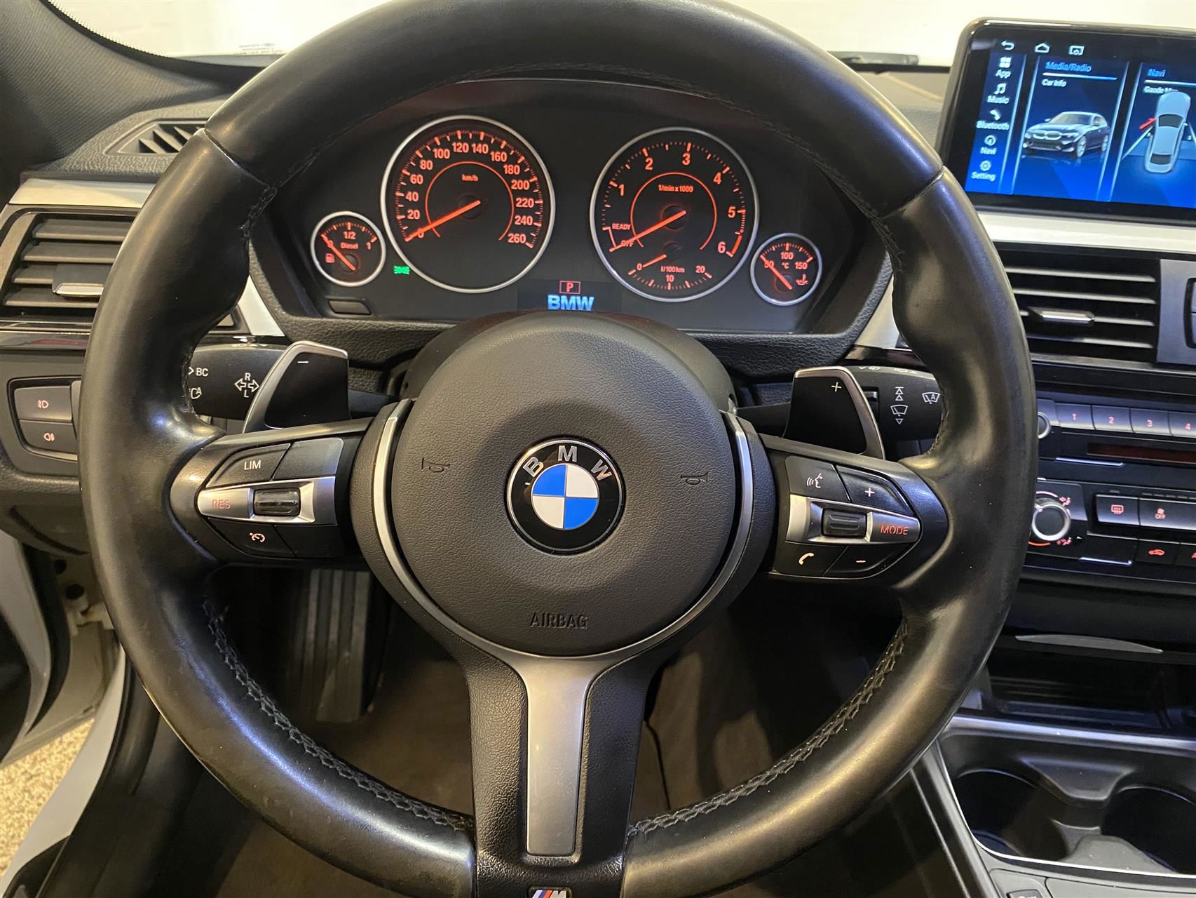 Billede af BMW 318d Touring 2,0 D Sport Line 143HK Stc 8g Aut.