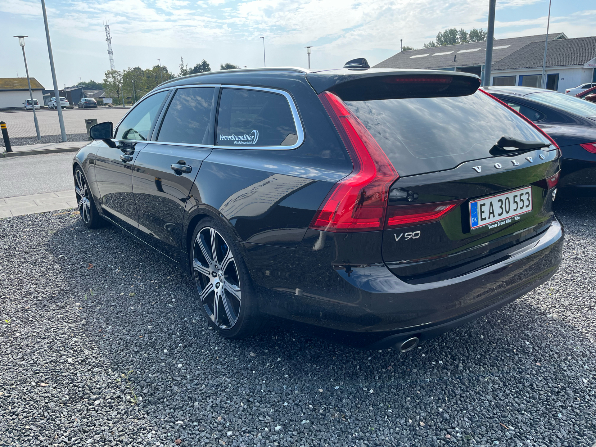 Billede af Volvo V90 2,0 D4 Momentum 190HK Stc 8g Aut.