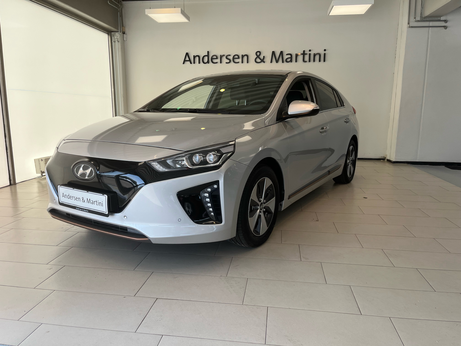 Billede af Hyundai Ioniq Electric 28 kWh Excutive 120HK 5d Aut. 