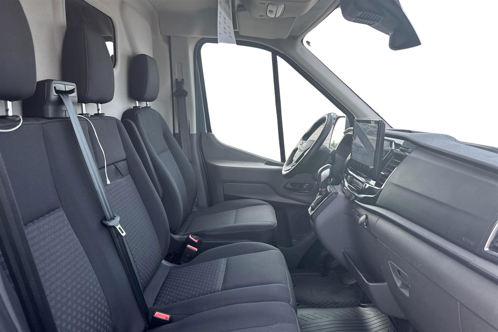 Billede af Ford Transit 350 L2H2 2,0 TDCi Limited 170HK Van 6g Aut.