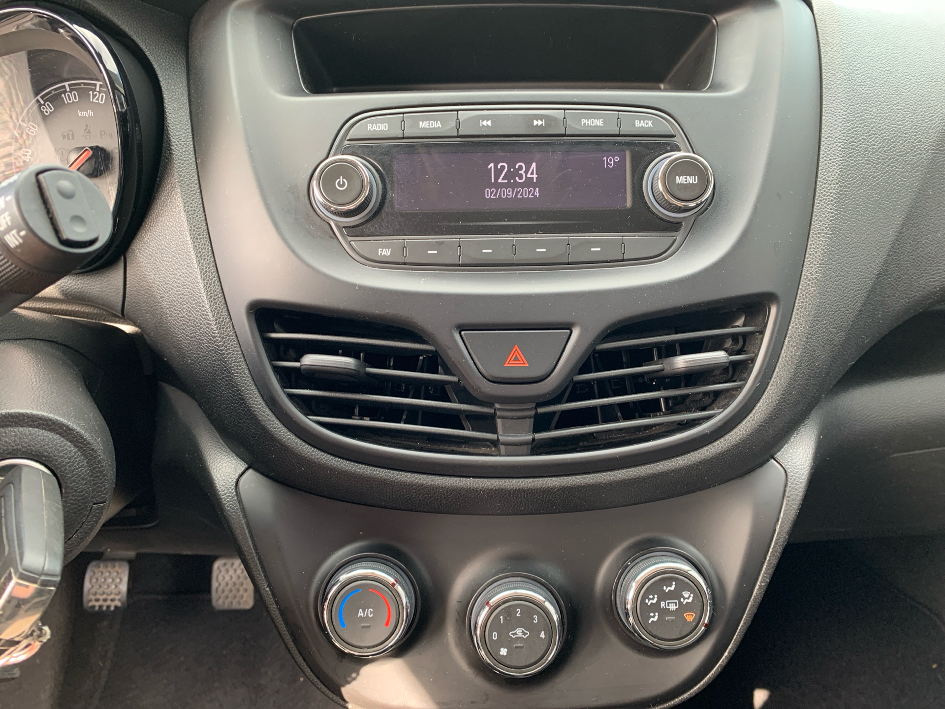 Billede af Opel Karl 1,0 Enjoy 75HK 5d