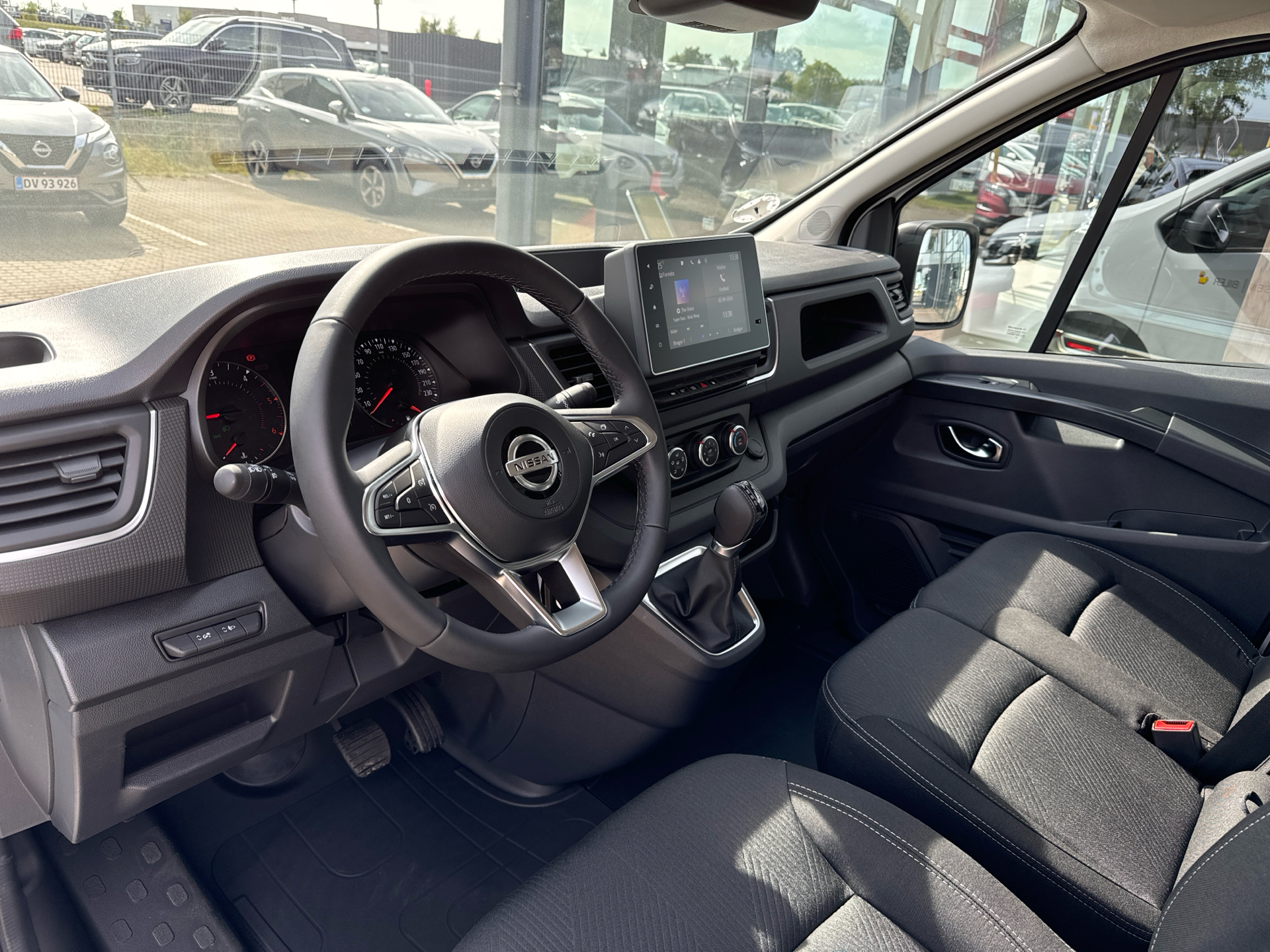 Billede af Nissan Primastar L2H1 2,0 DCi N-Connecta 150HK Van 6g Aut.