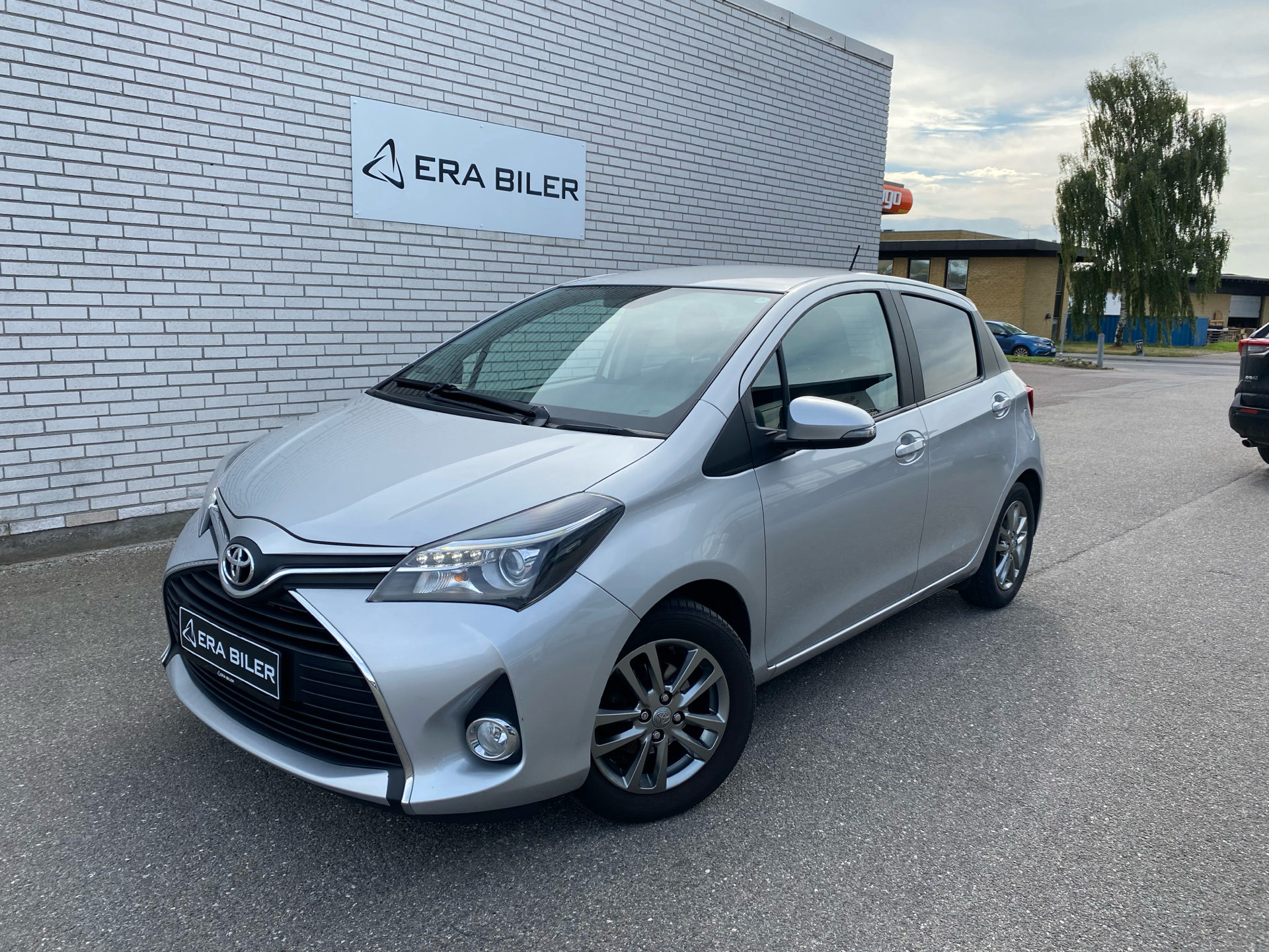 Billede af Toyota Yaris 1,3 VVT-I T2 Limited Edition 100HK 5d 6g