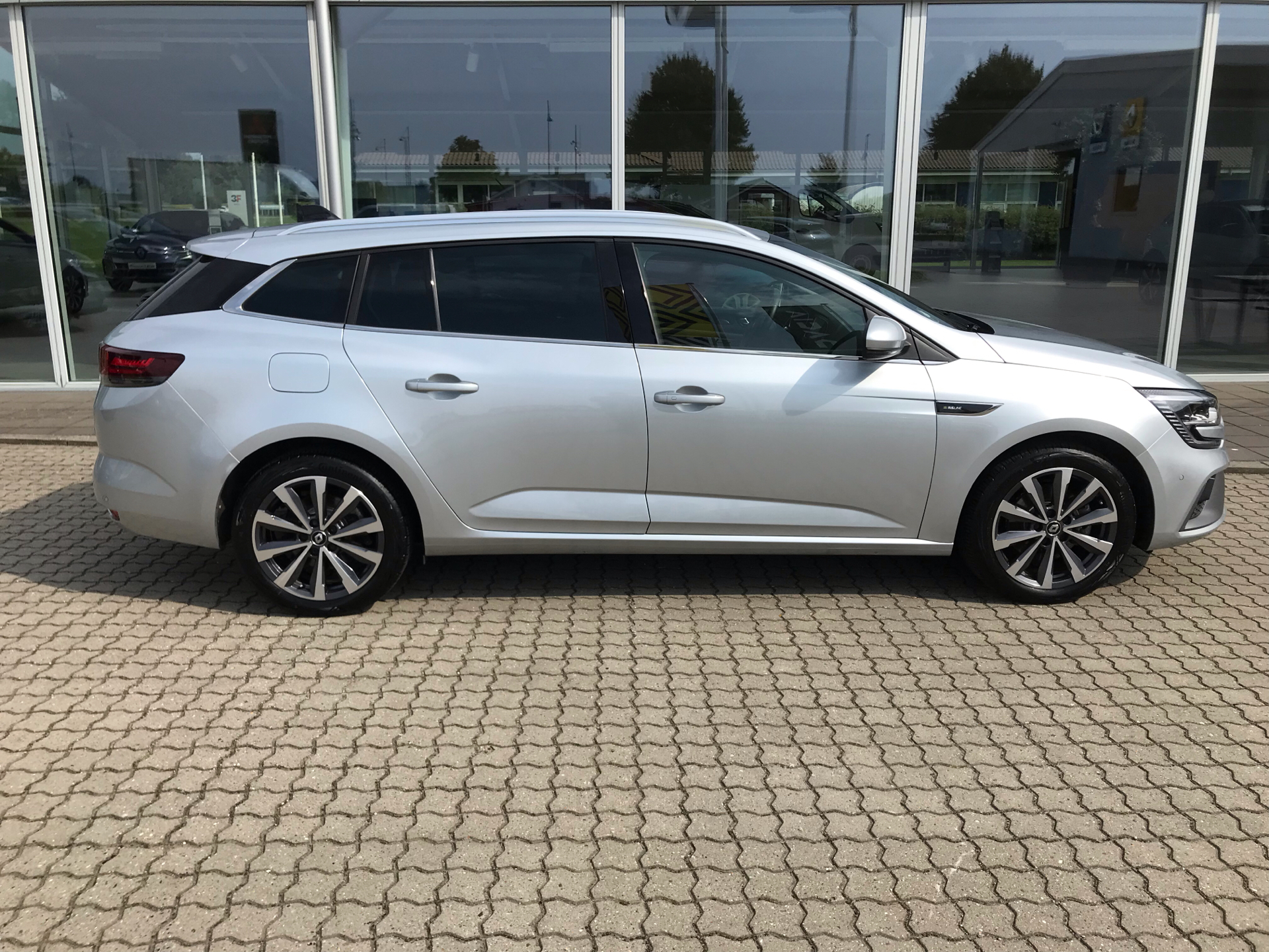 Billede af Renault Mégane Sport Tourer 1,6 E-TECH  Plugin-hybrid RS-Line 160HK Stc Aut.