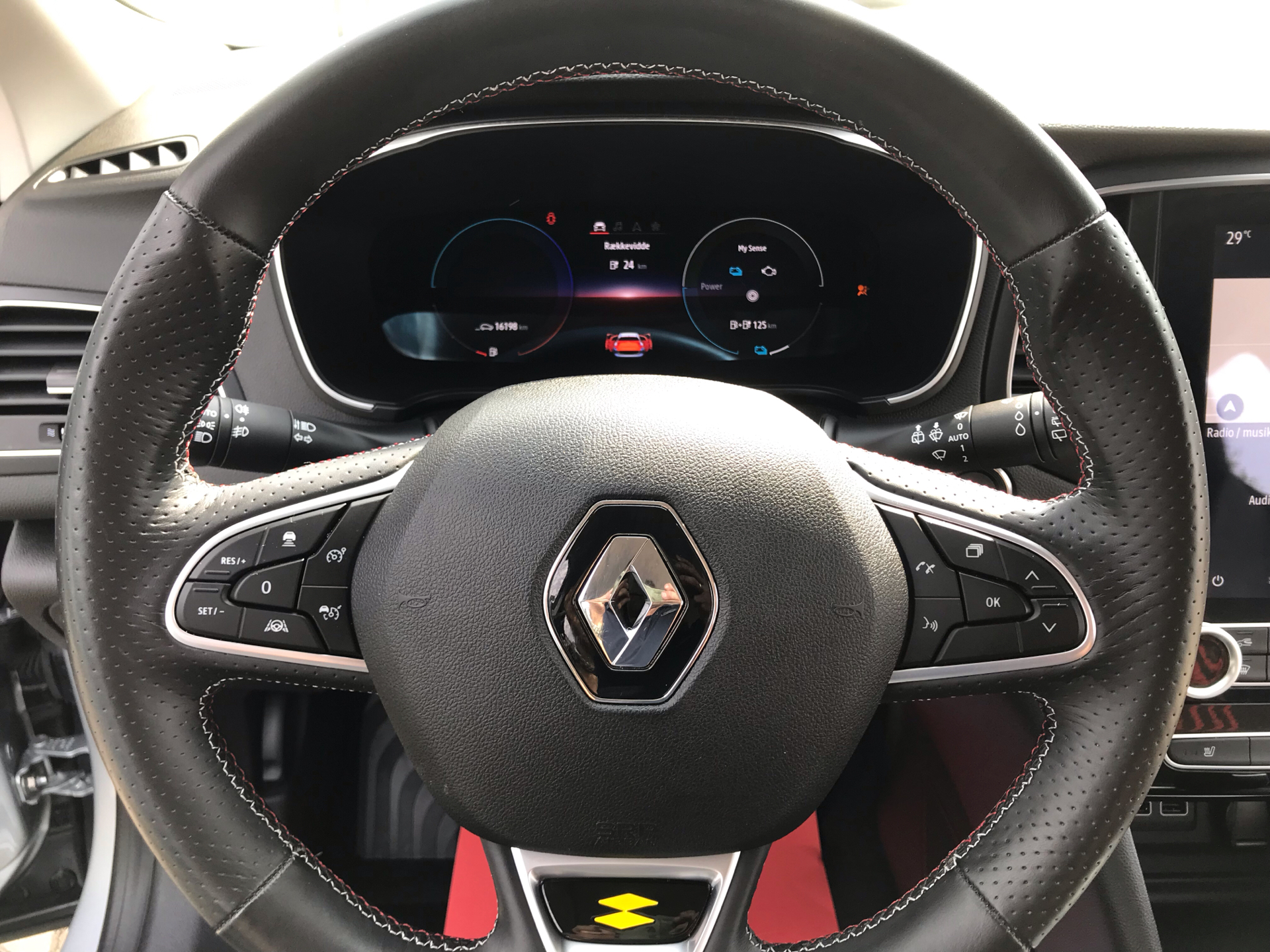 Billede af Renault Mégane Sport Tourer 1,6 E-TECH  Plugin-hybrid RS-Line 160HK Stc Aut.