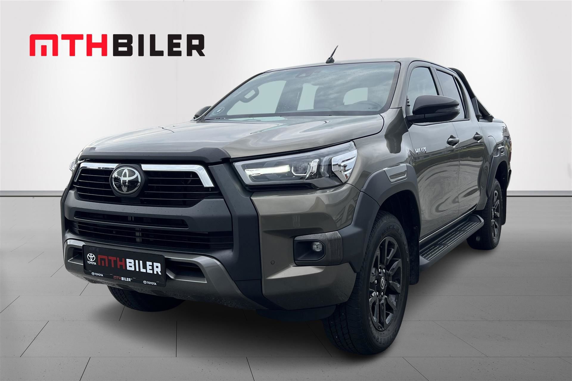 Billede af Toyota HiLux Dobb.Kab. 2,8 D-4D T4 Invincible AWD 204HK DobKab Aut.