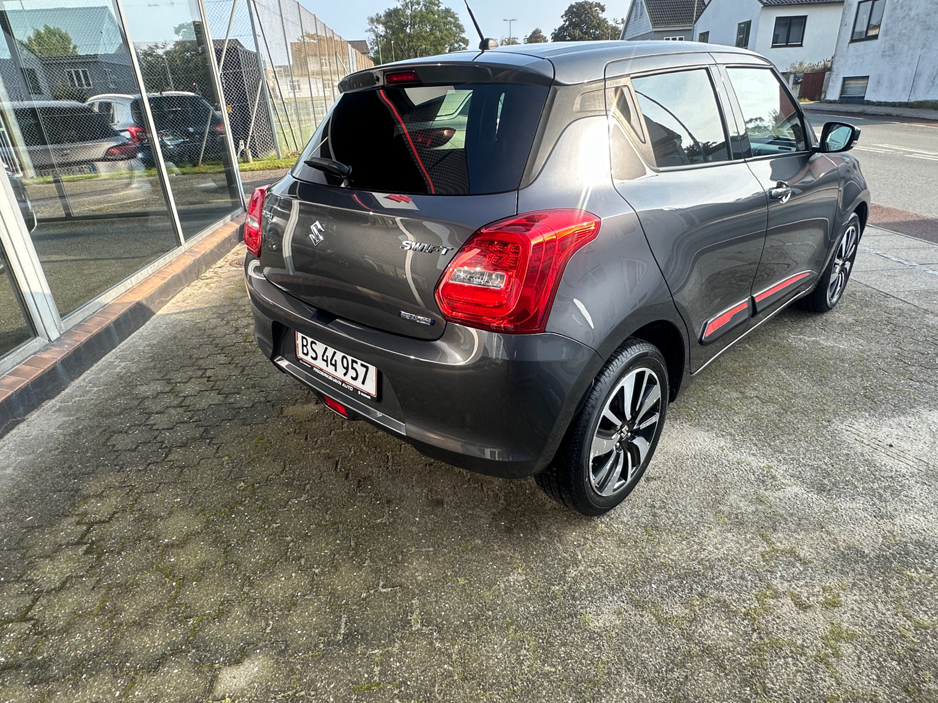 Billede af Suzuki Swift 1,0 Boosterjet  Mild hybrid Turbo Exclusive mild-hybrid 112HK 5d