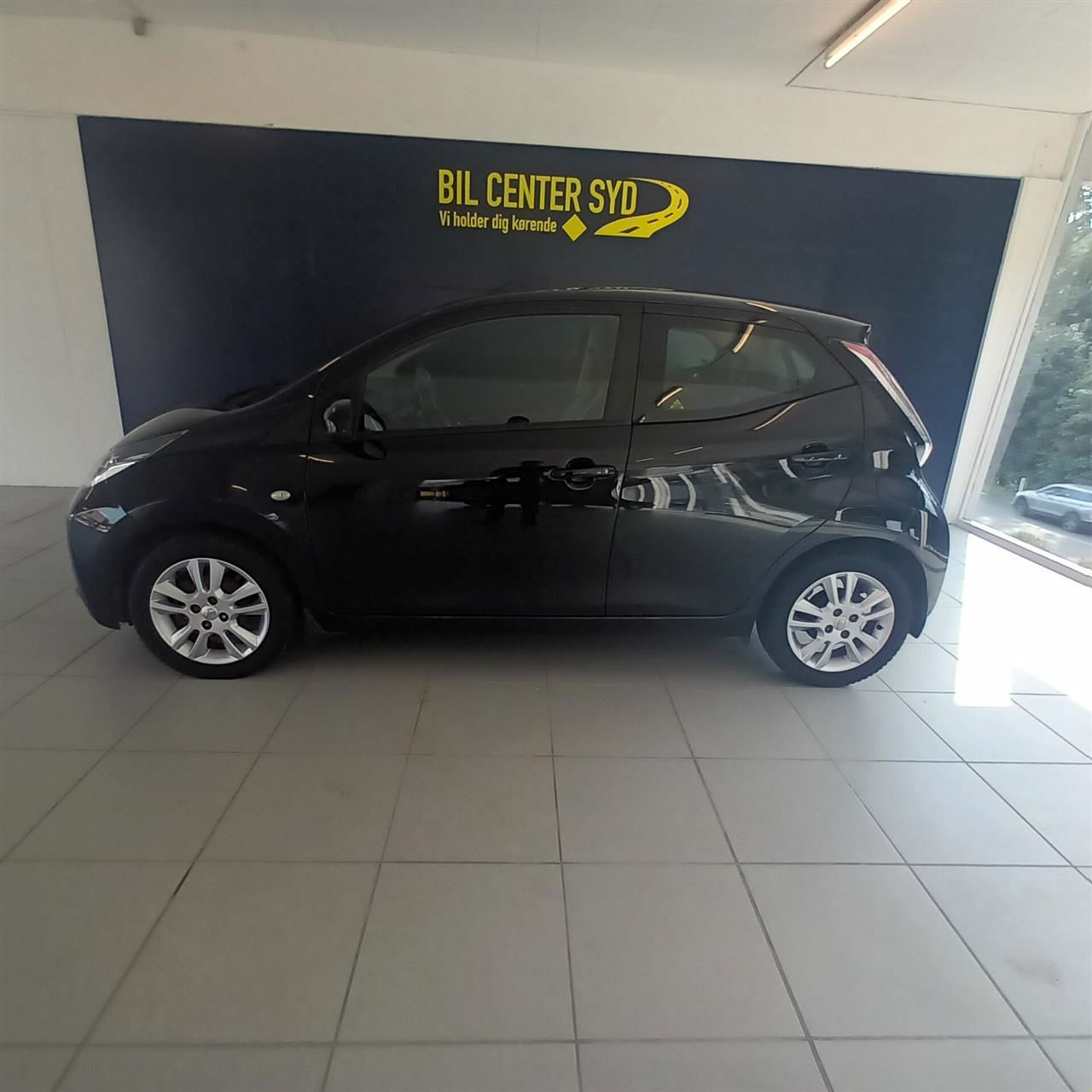 Billede af Toyota Aygo 1,0 VVT-I X-Play + Plus pakke 69HK 5d