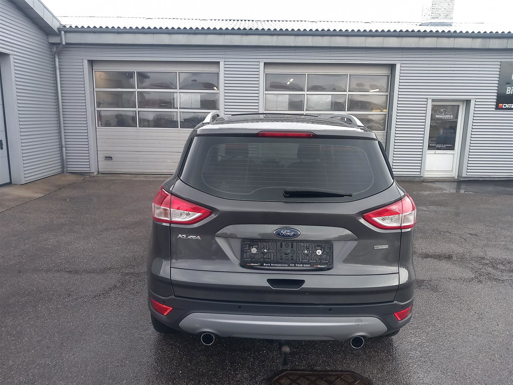 Ford Kuga 2016