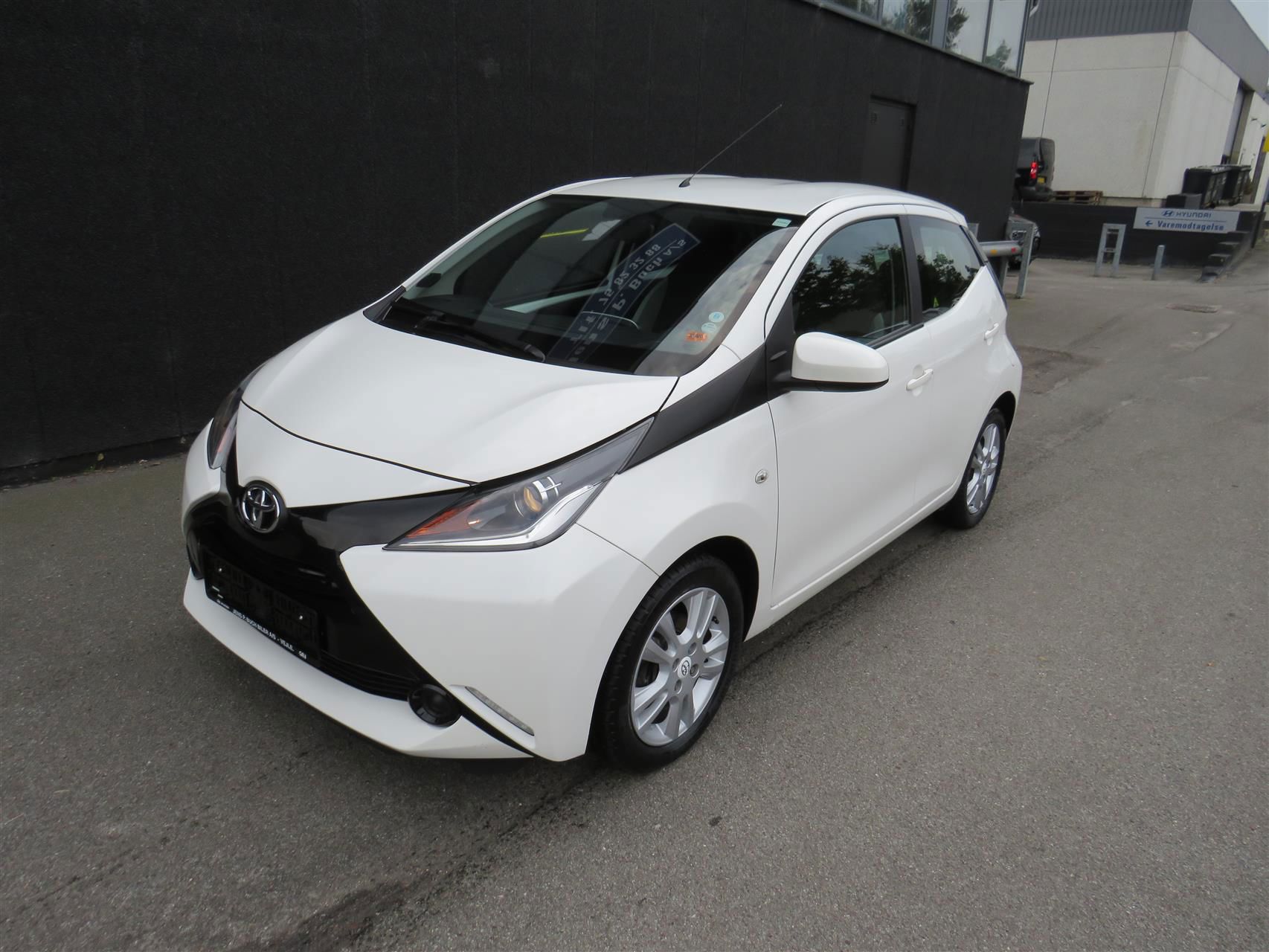 Billede af Toyota Aygo 1,0 VVT-I X-Play + Plus pakke 69HK 5d