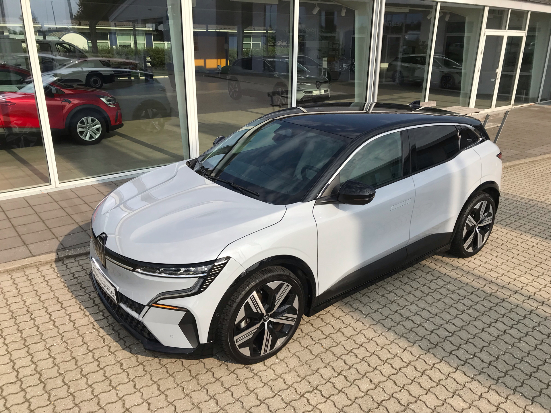 Billede af Renault Mégane E-TECH Iconic 220HK 5d Aut.