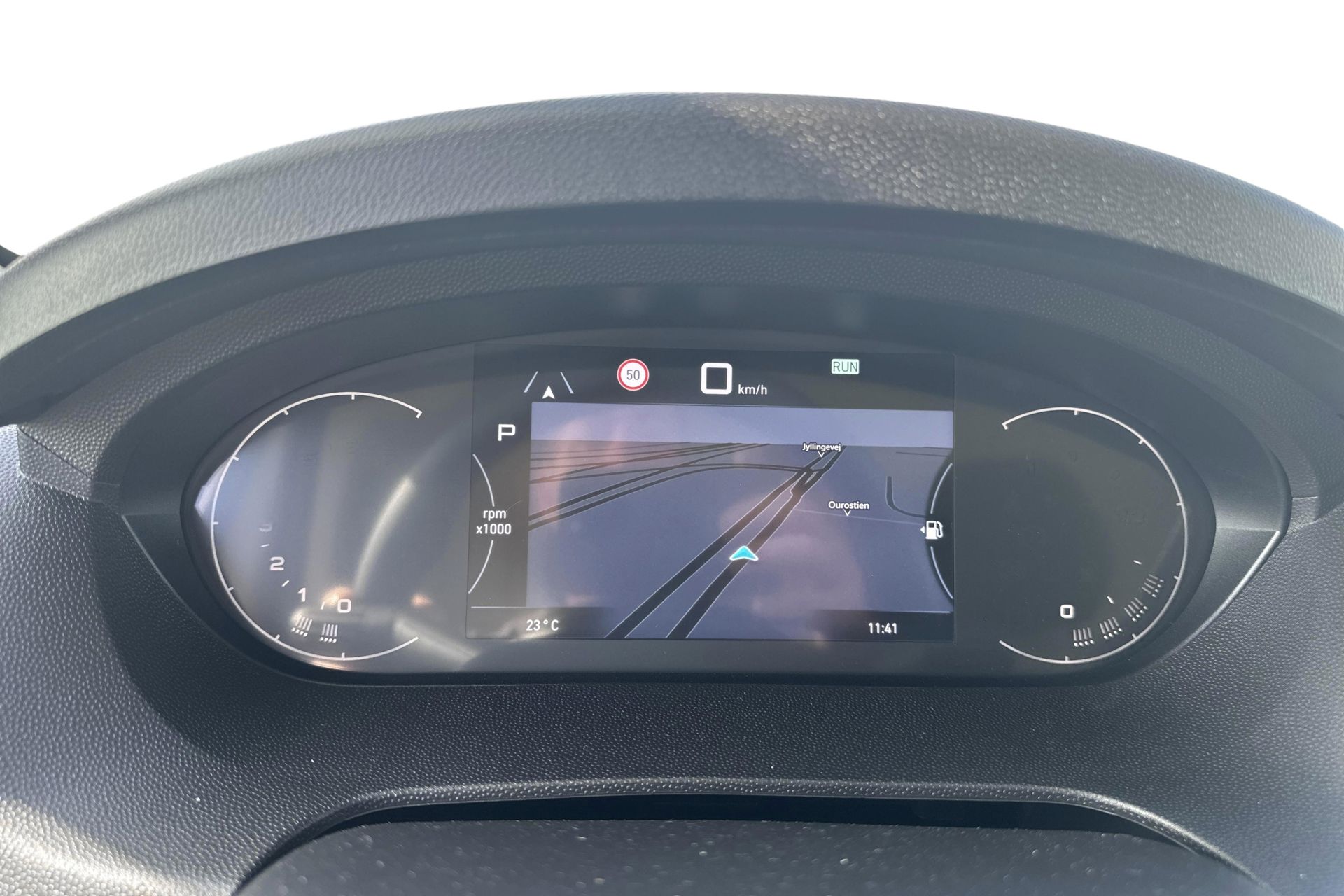 Billede af Citroën Jumper 35 L2H2 2,2 Blue HDi Masterline EAT8 140HK Van 8g Aut.