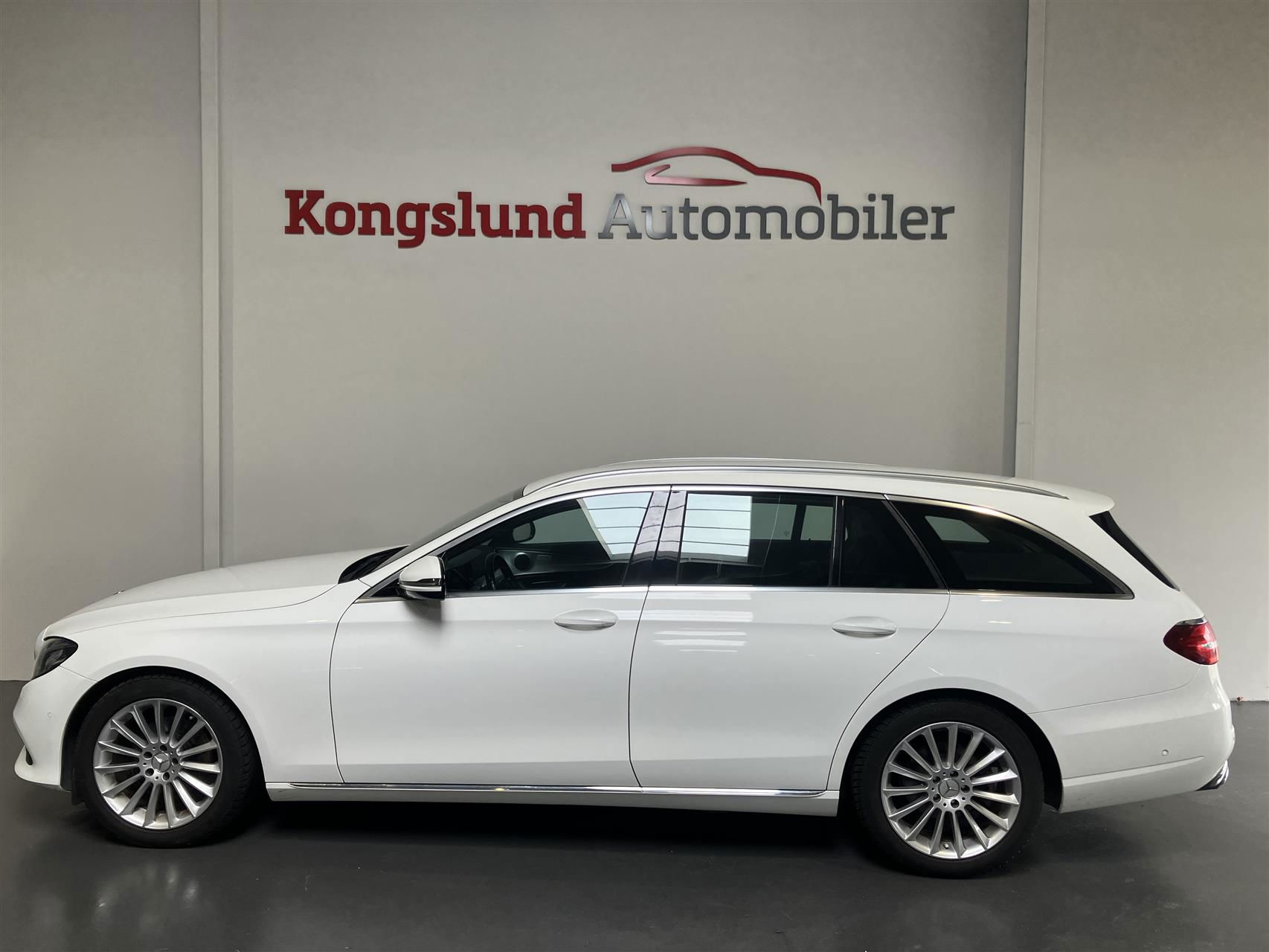 Billede af Mercedes-Benz E220 d T 2,0 D Avantgarde 9G-Tronic 194HK Stc Aut.