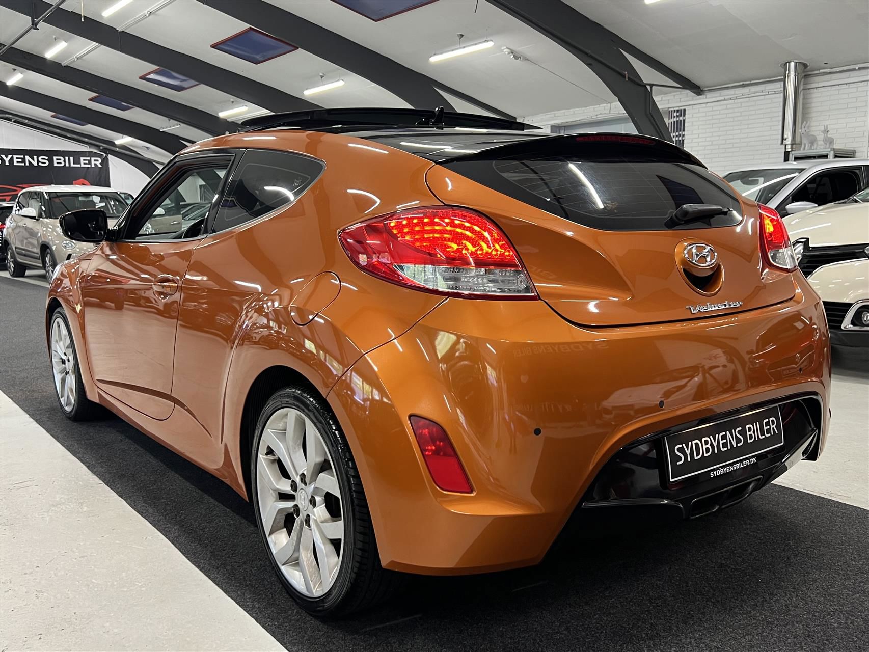 Hyundai Veloster 2011