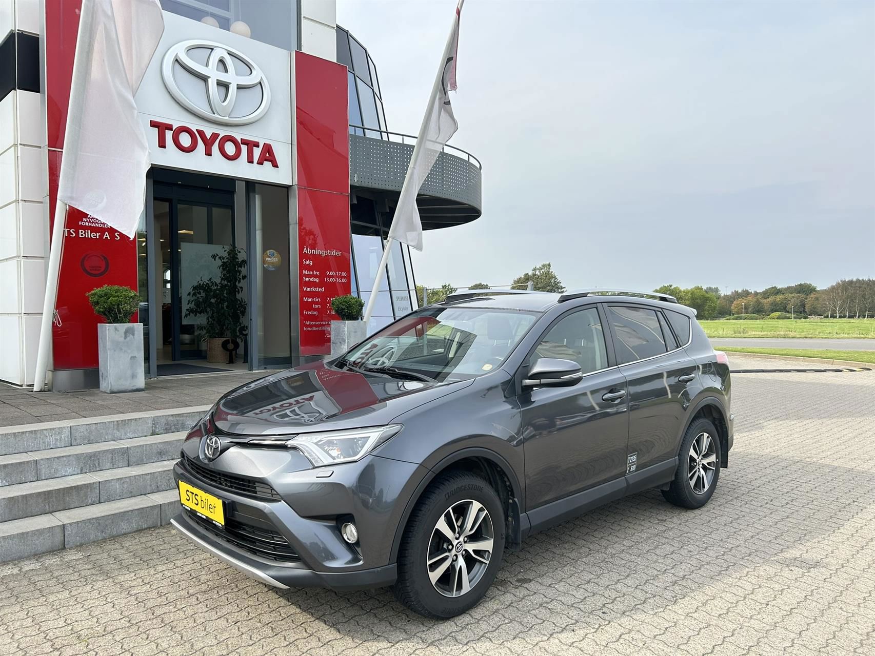 Billede af Toyota RAV4 2,0 D-4D T3 4x2 124HK Van 6g