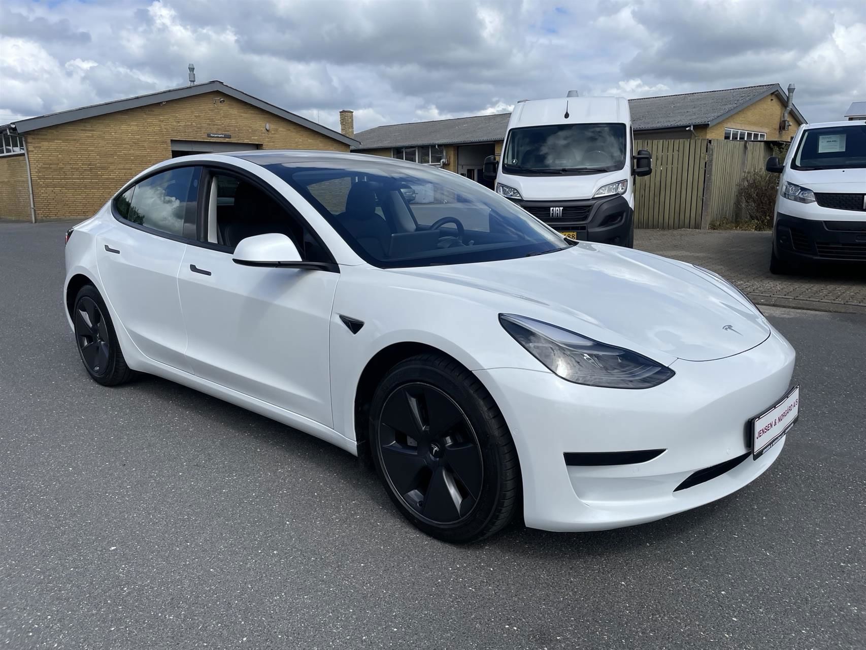 Billede af Tesla Model 3 EL Standard Range 283HK Aut.