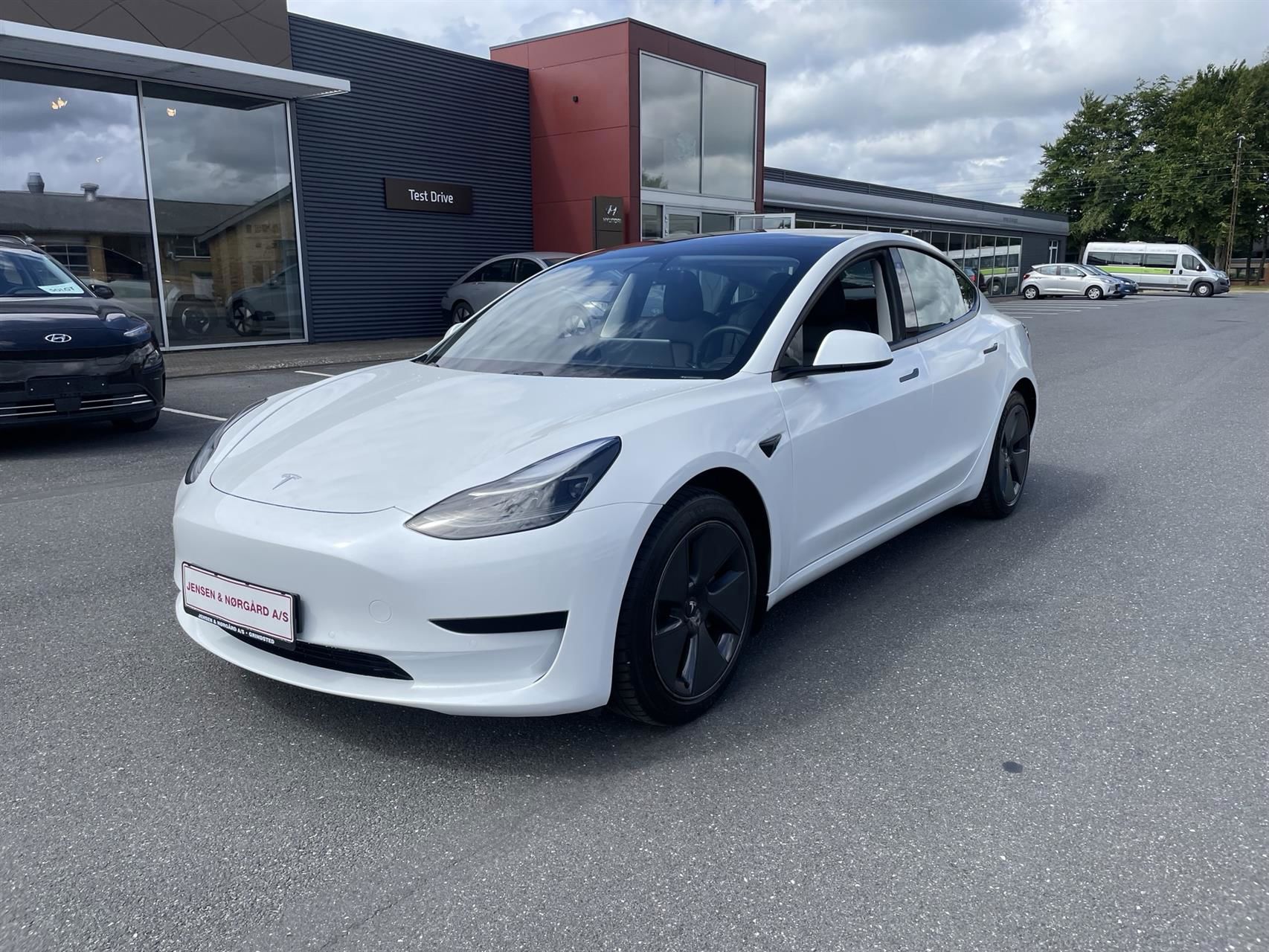 Billede af Tesla Model 3 EL Standard Range 283HK Aut.