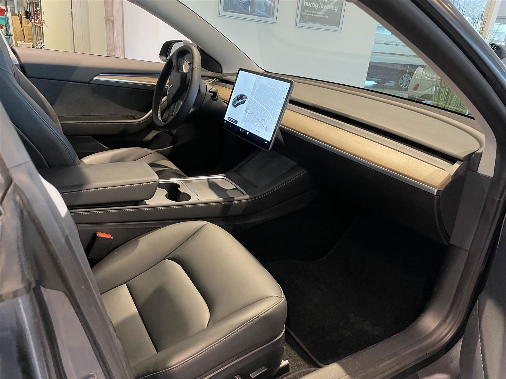 Billede af Tesla Model 3 EL Standard Range Plus 325HK Aut.