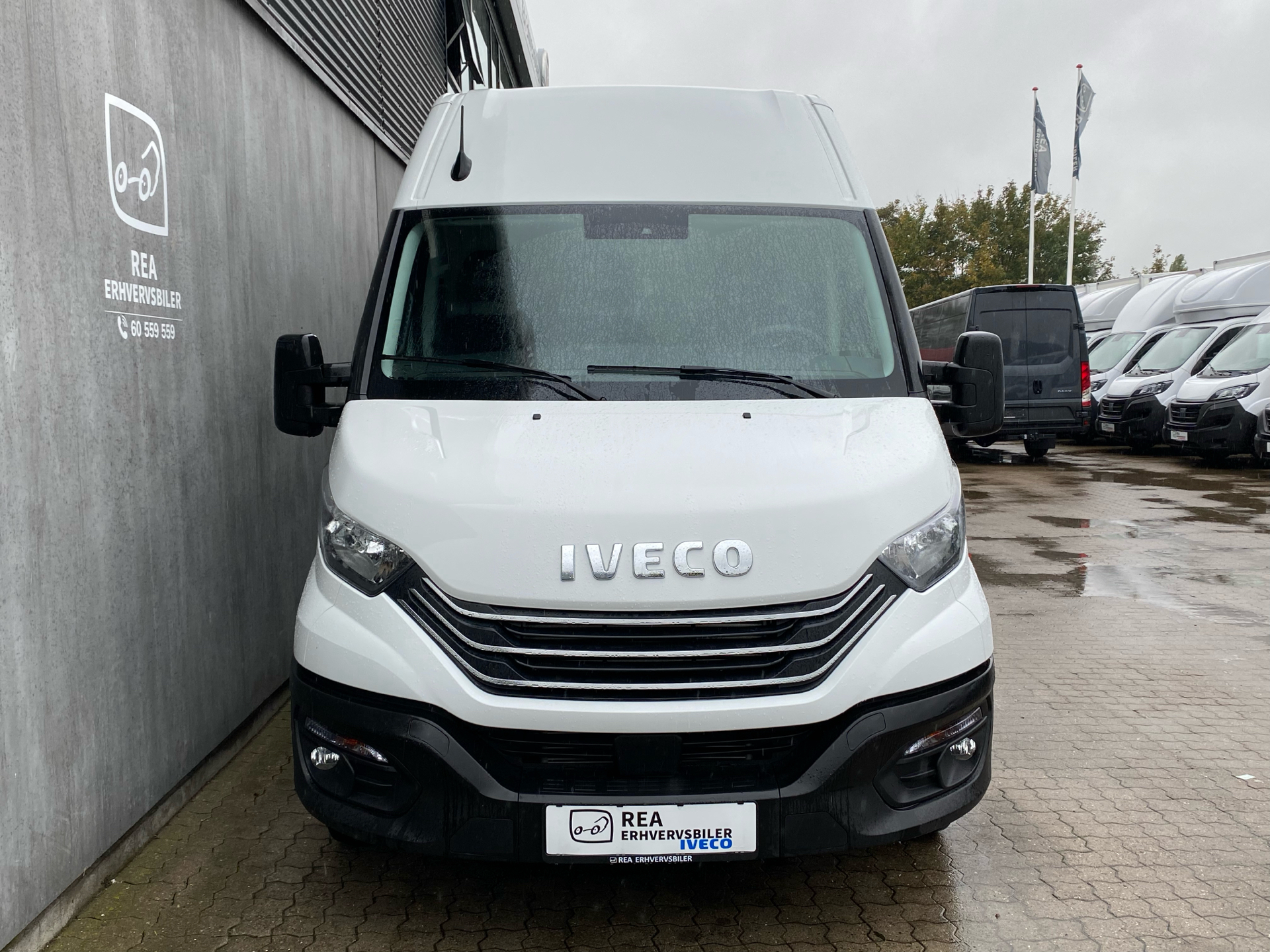 Billede af Iveco Daily 35C18 12m3 3,0 D Hi-Matic 180HK Van 8g Aut.