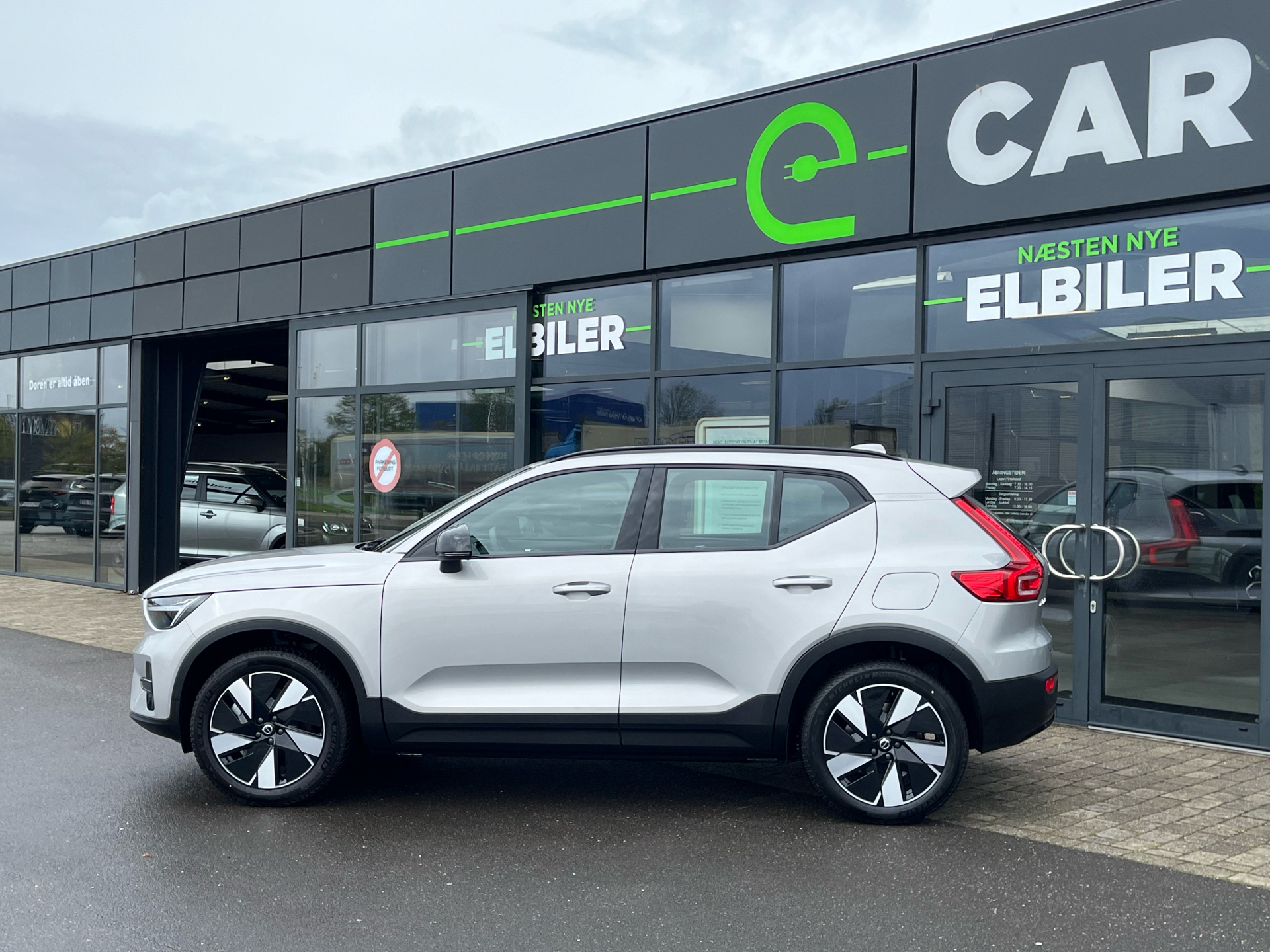 Billede af Volvo XC40 Recharge Twin Plus AWD 408HK 5d Aut.