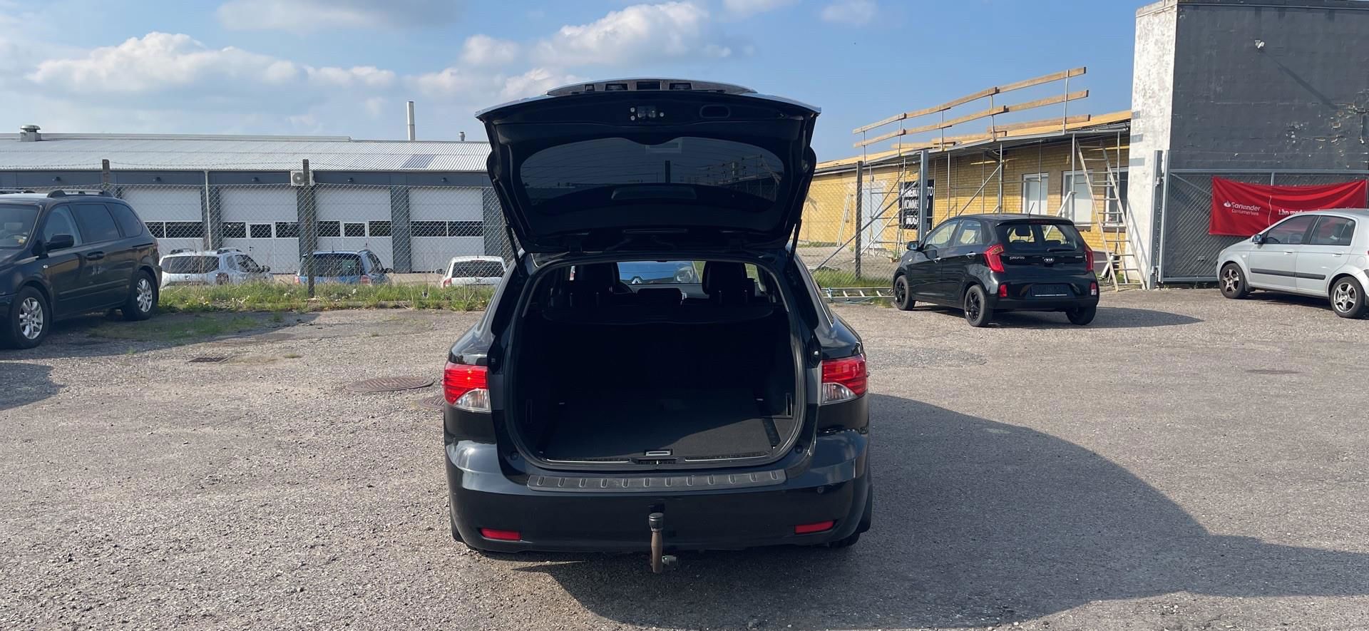 Billede af Toyota Avensis 2,0 D-4D DPF T2 Touch 124HK Stc 6g