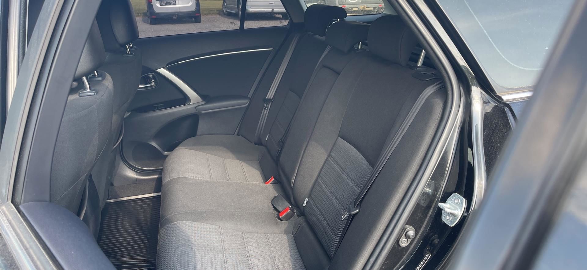 Billede af Toyota Avensis 2,0 D-4D DPF T2 Touch 124HK Stc 6g