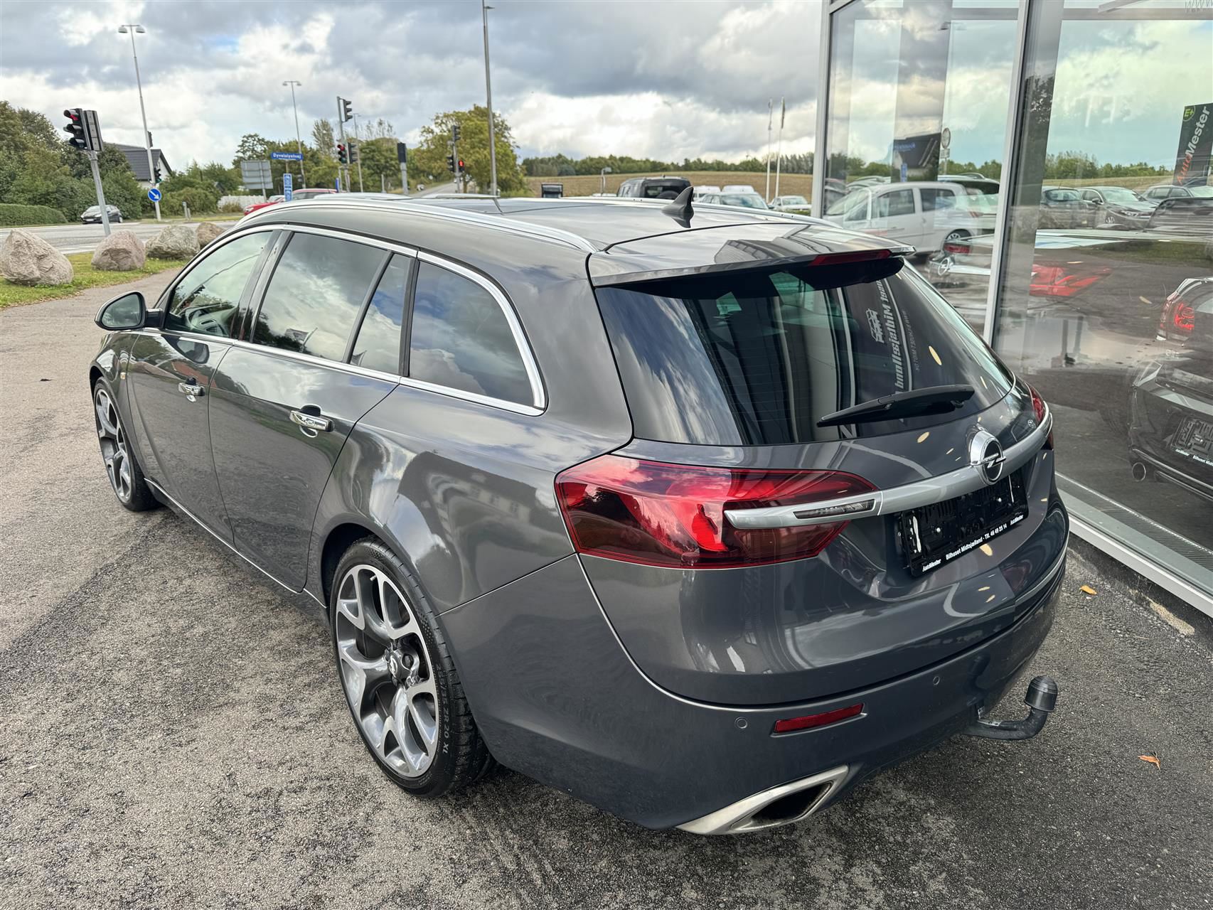 Billede af Opel Insignia OPC Sports Tourer 2,8 Turbo 4x4 325HK Stc 6g Aut.