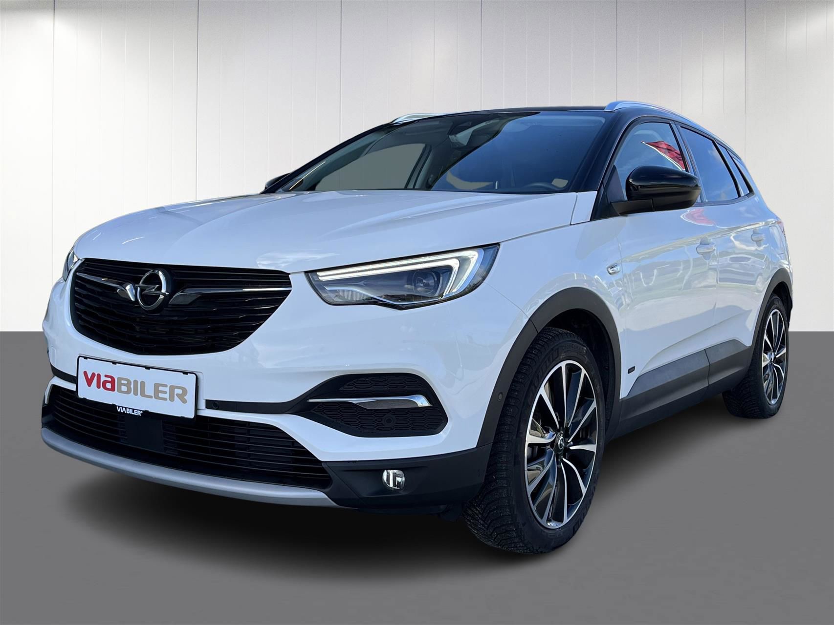 Billede af Opel Grandland X 1,6 PHEV  Plugin-hybrid Cosmo Prestige Pack 225HK 5d 8g Aut.