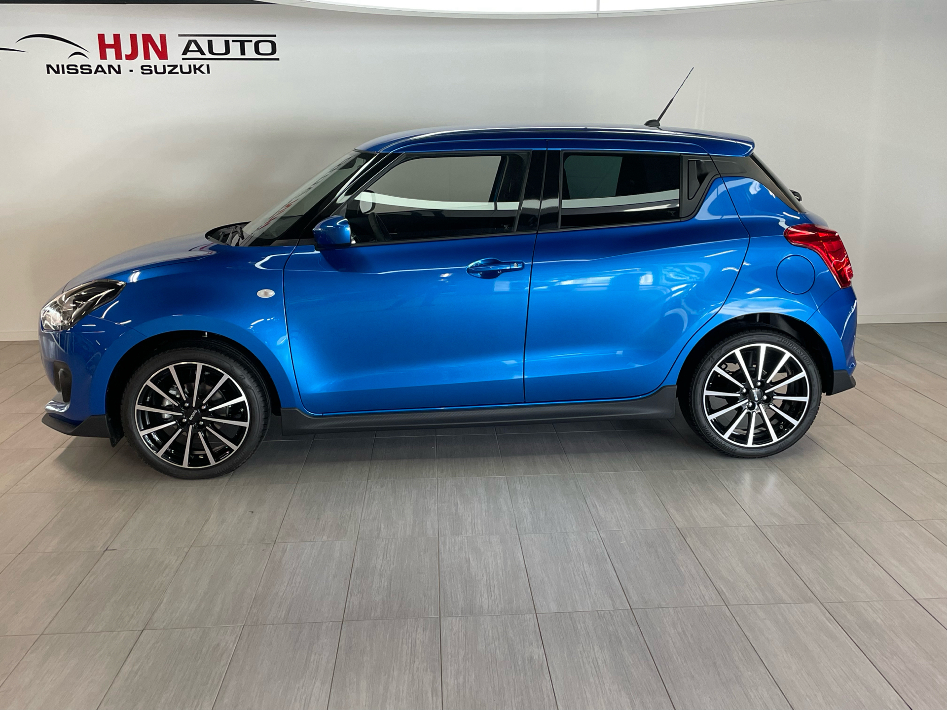 Billede af Suzuki Swift 1,2 Dualjet  Mild hybrid Action Hybrid 90HK 5d