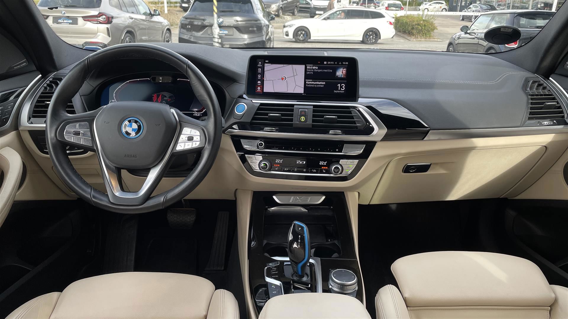 BMW iX3 2021