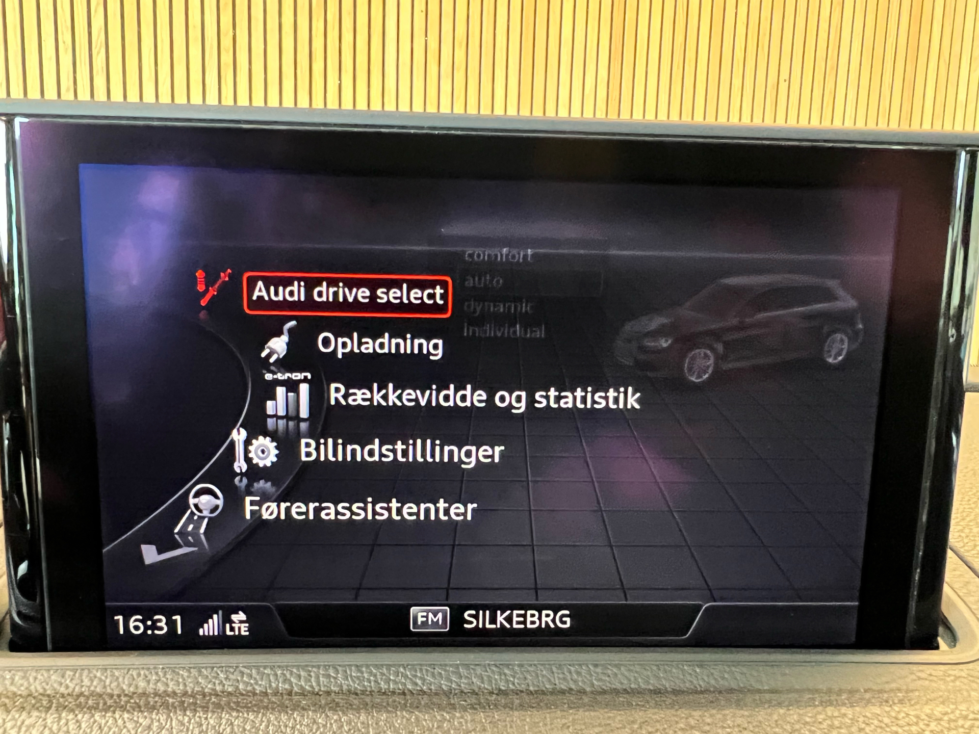 Billede af Audi A3 Sportback 1,4 E-tron  Plugin-hybrid S Tronic 204HK 5d 6g Aut.