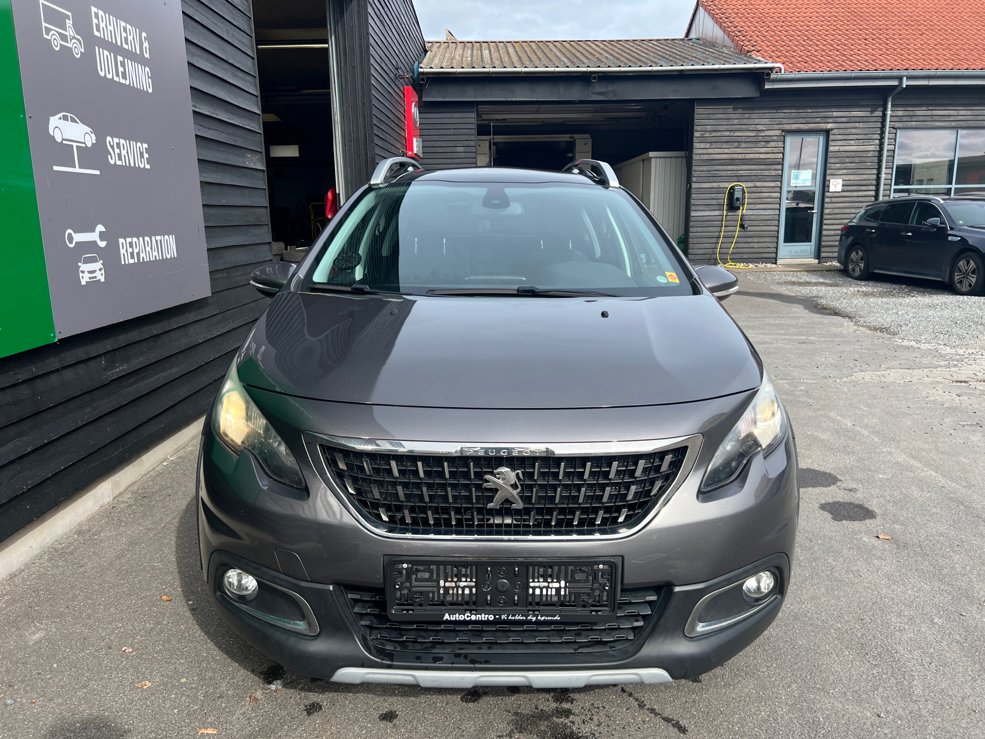 Billede af Peugeot 2008 1,6 BlueHDi Desire Sky 100HK