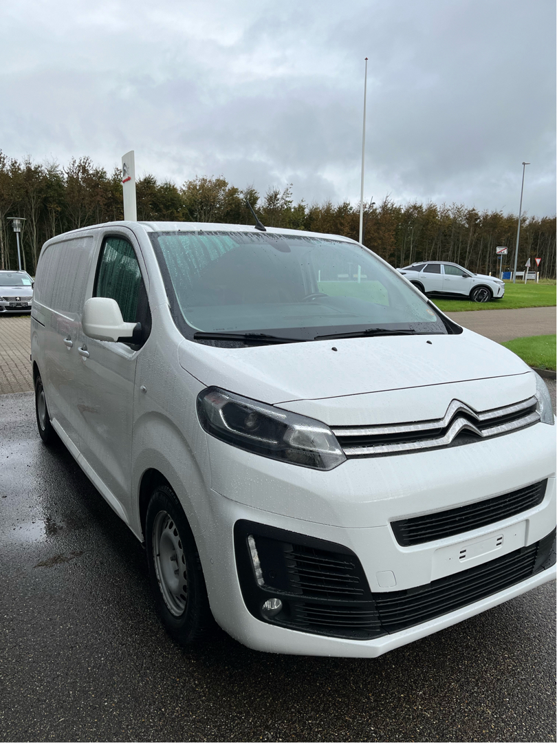 Billede af Citroën Jumpy L2 2,0 Blue HDi Masterline EAT8 180HK Van 8g Aut.