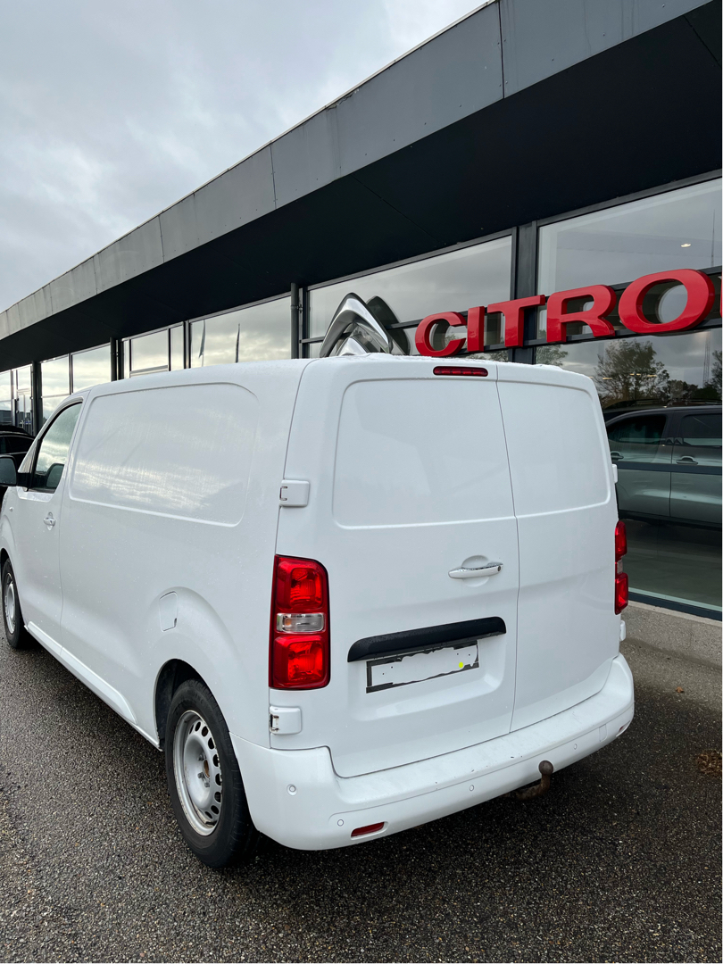 Billede af Citroën Jumpy L2 2,0 Blue HDi Masterline EAT8 180HK Van 8g Aut.