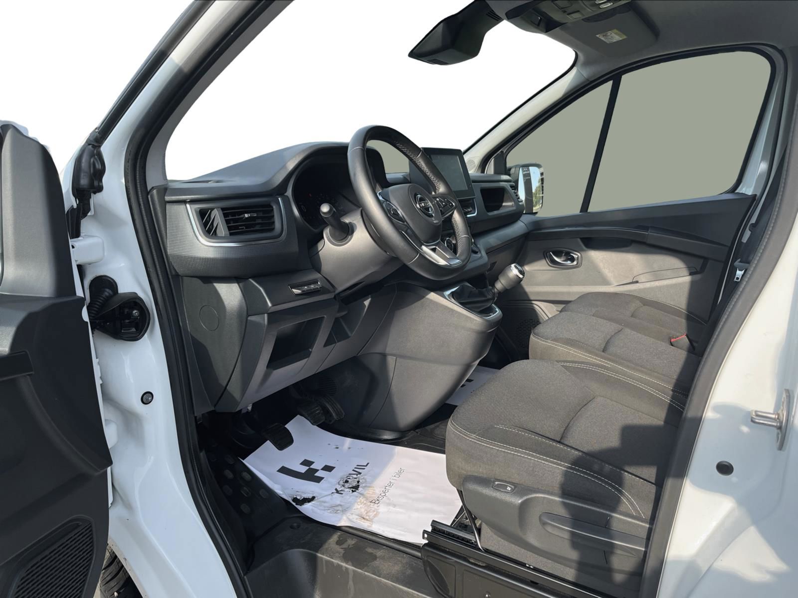 Billede af Nissan Primastar L2H1 2,0 DCi N-Connecta 170HK Van 6g