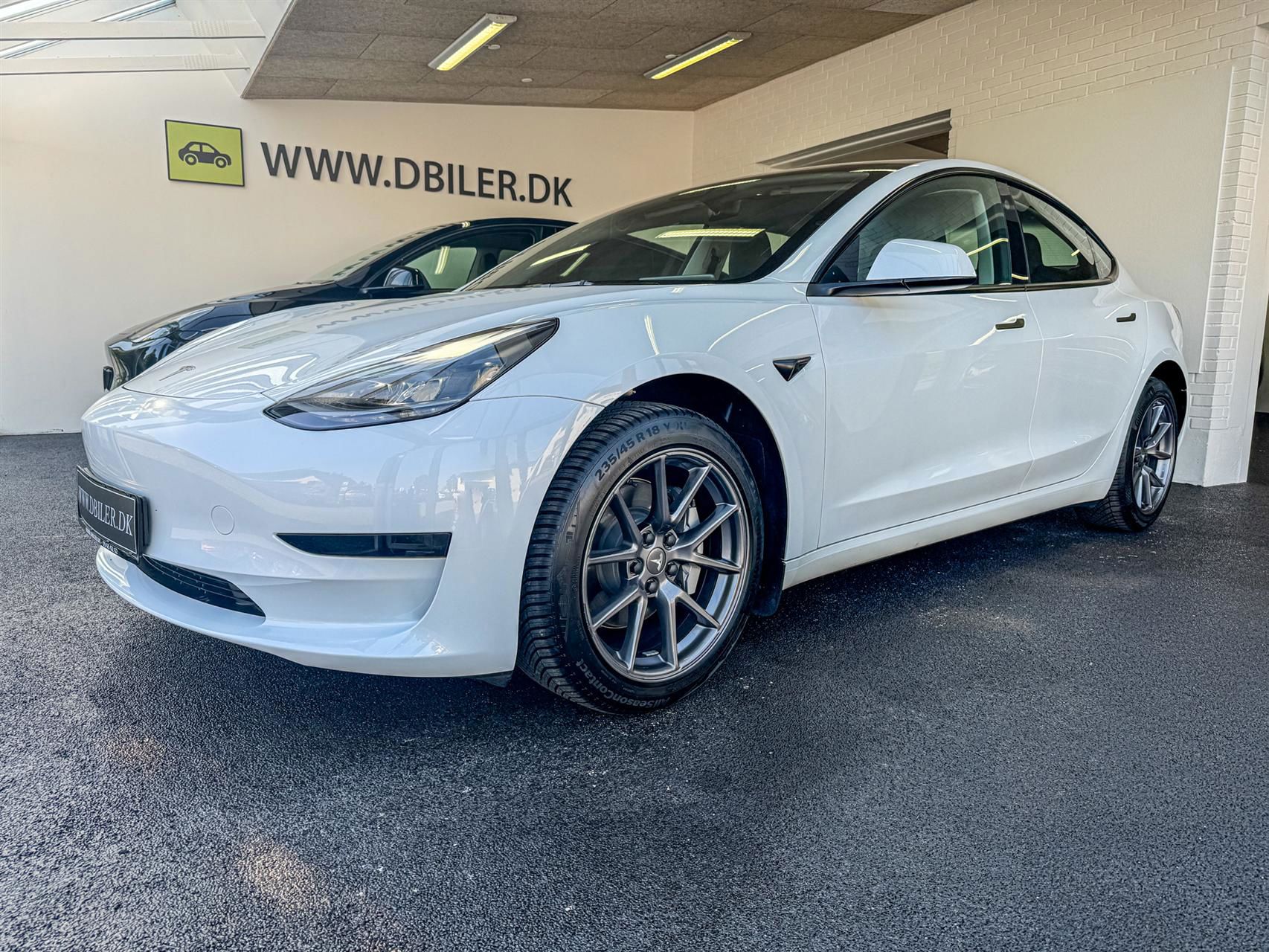 Billede af Tesla Model 3 EL Standard Range 283HK Aut.