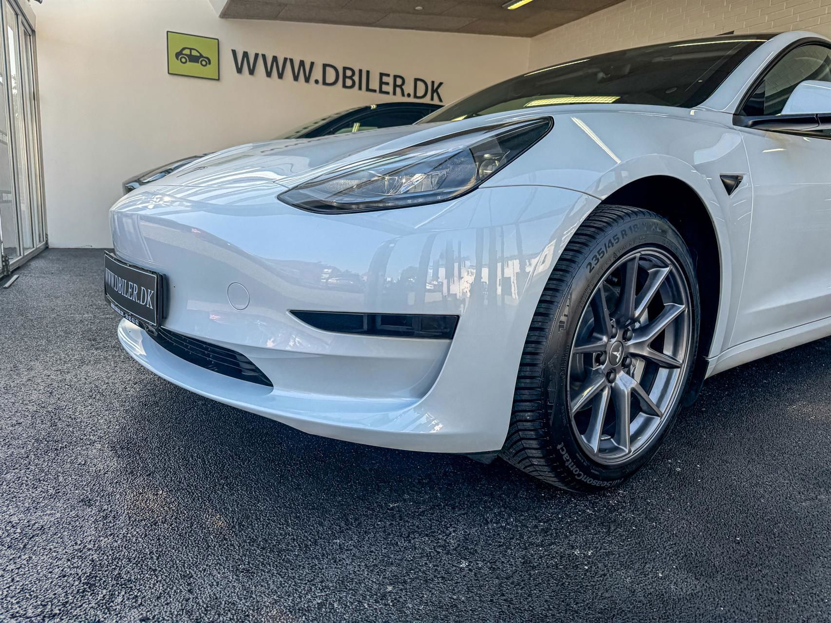 Billede af Tesla Model 3 EL Standard Range 283HK Aut.