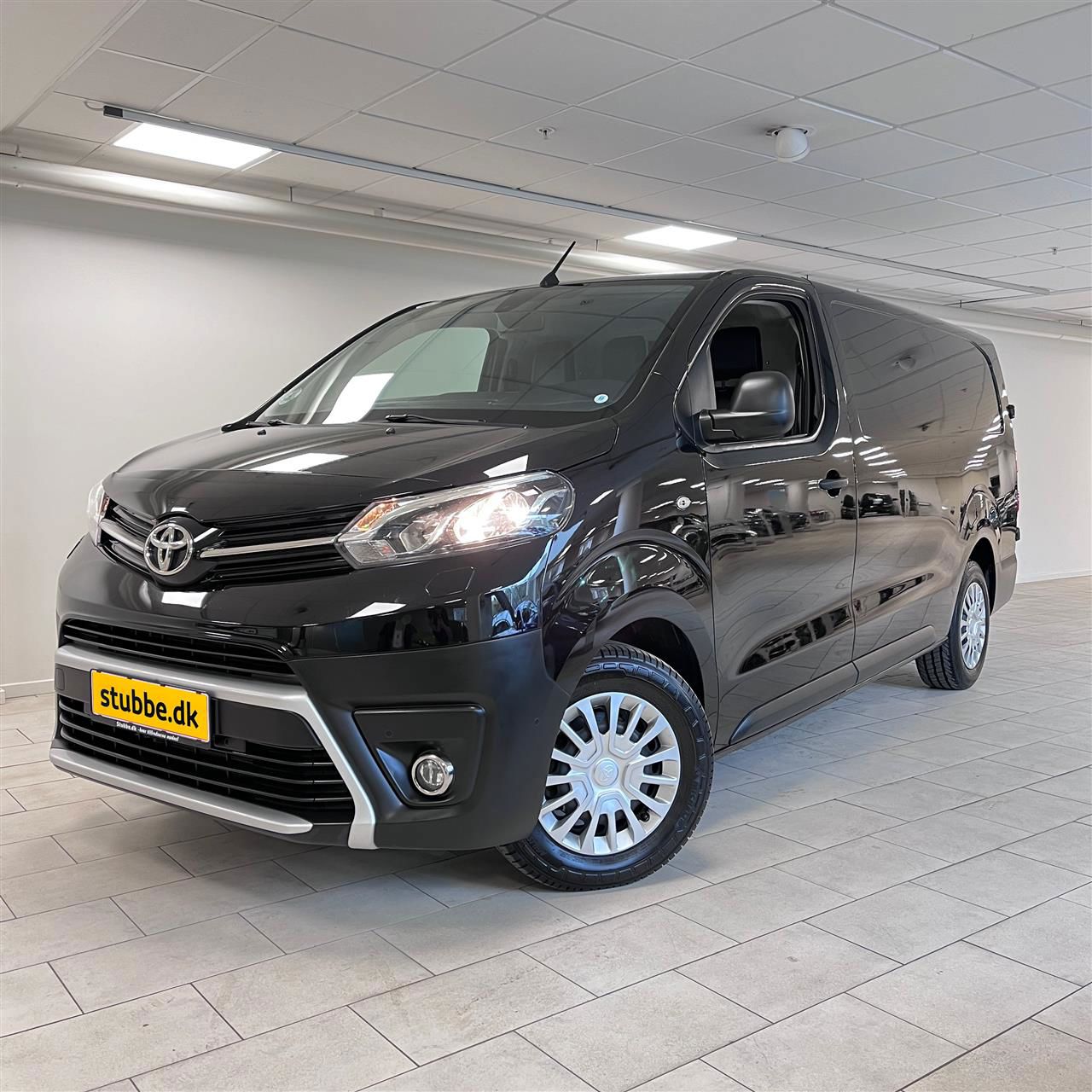 Billede af Toyota Proace Long 2,0 D Comfort Master 122HK Van 8g Aut.