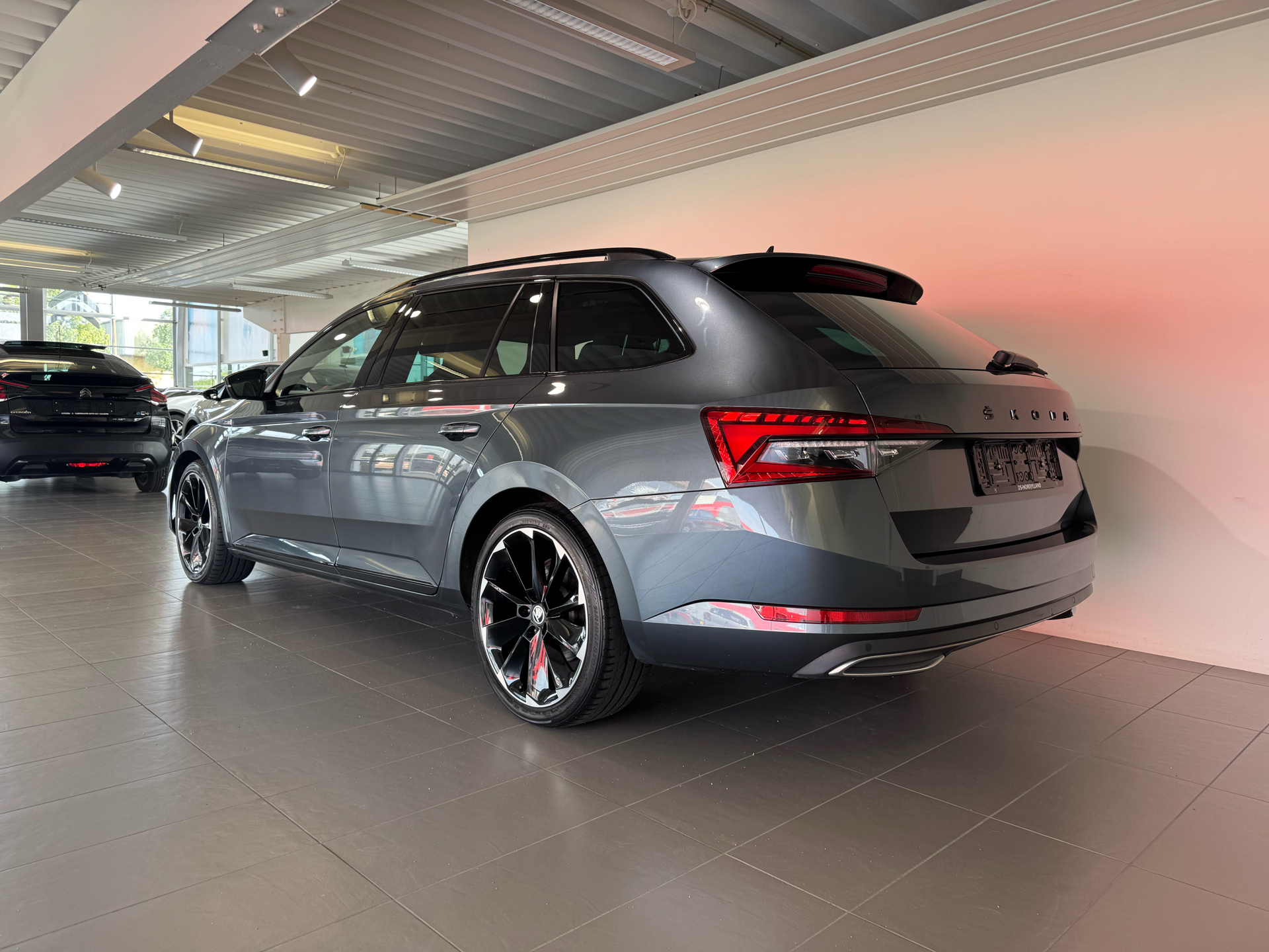 Billede af Skoda Superb 1,4 TSI  Plugin-hybrid iV Sportline DSG 218HK 5d 6g Aut.