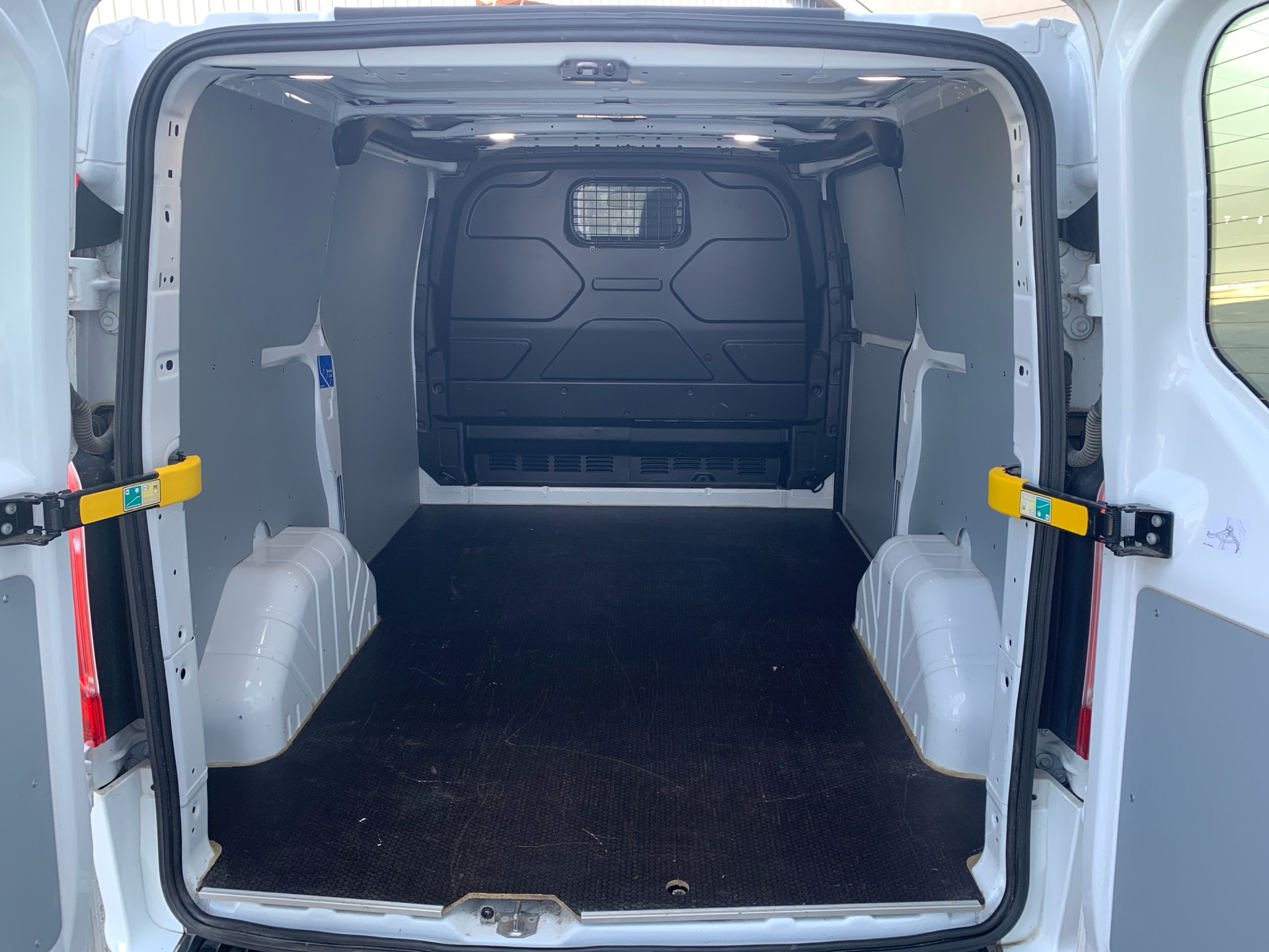 Billede af Ford Transit Custom 300 L1H1 2,0 TDCi Trend 130HK Van 6g Aut.