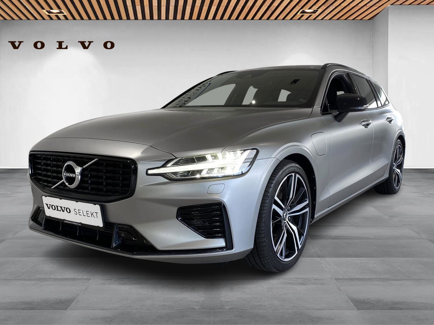 Billede af Volvo V60 2,0 T8 Recharge  Plugin-hybrid R-design AWD 455HK Stc 8g Aut.