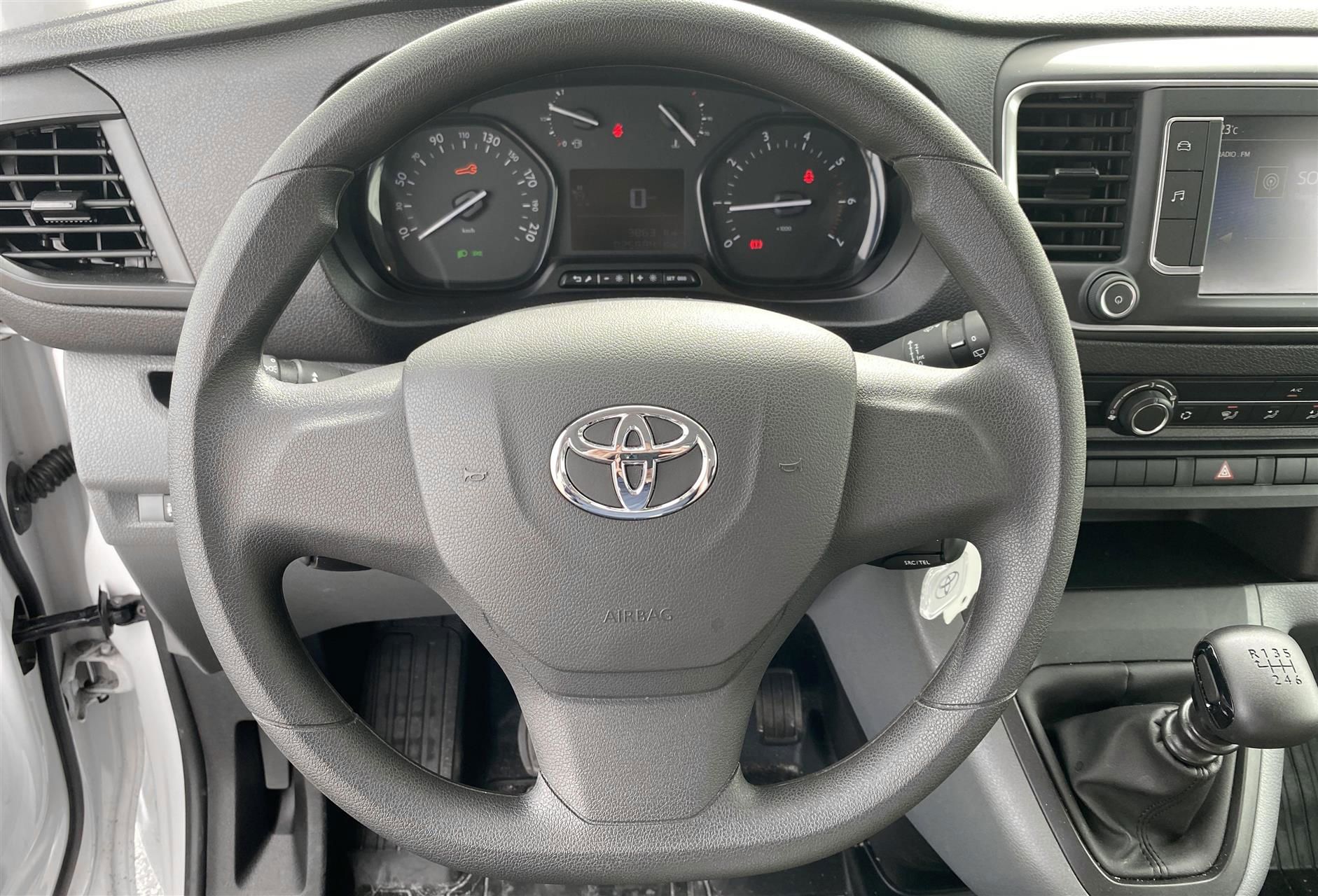 Billede af Toyota Proace Verso Long 2,0 D Combi En Skydedør 144HK 6g