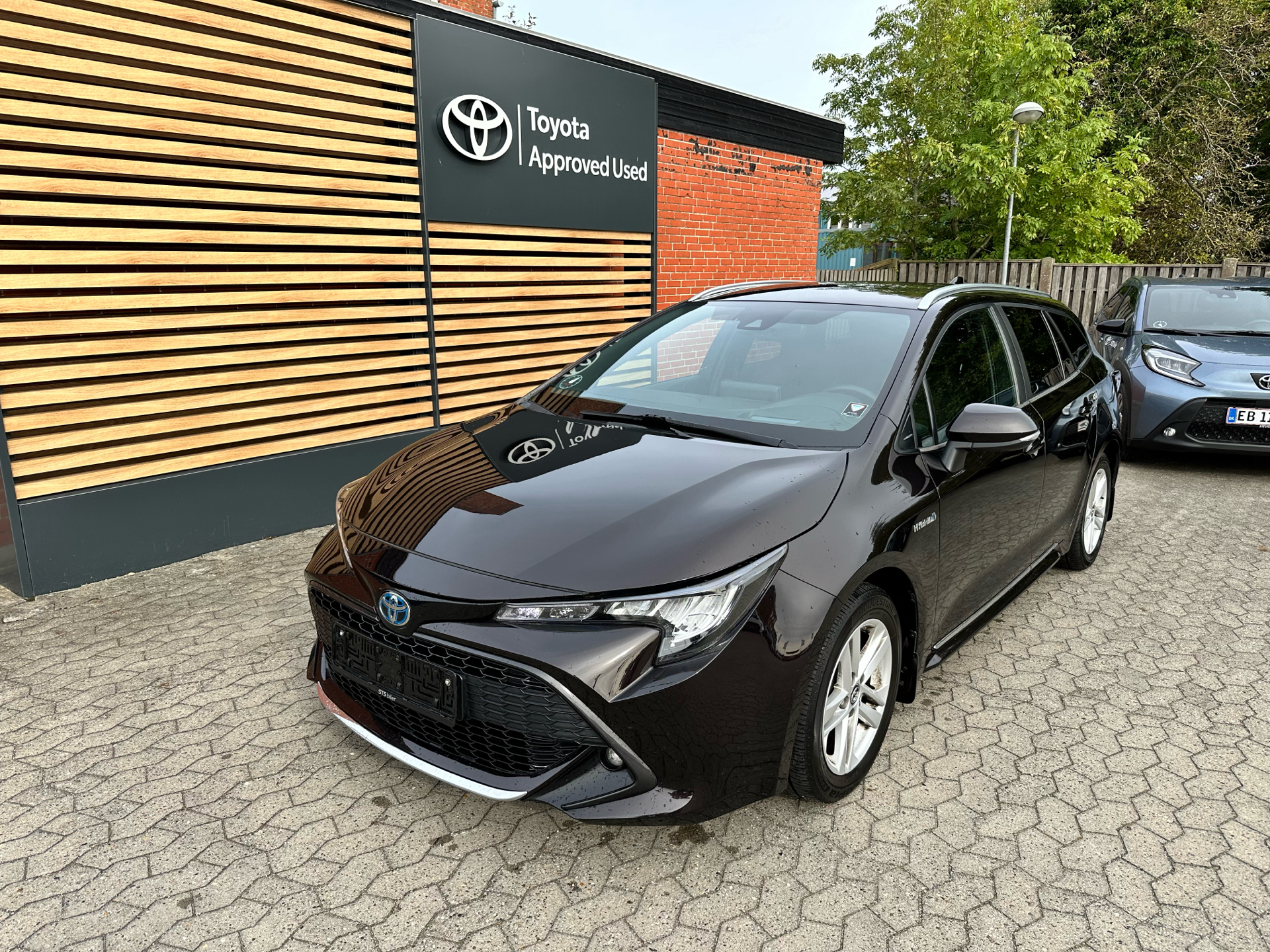 Billede af Toyota Corolla Touring Sports 1,8 Hybrid Active Smart Design E-CVT 122HK Stc Trinl. Gear