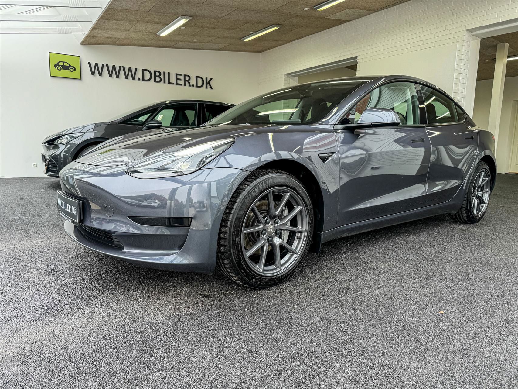 Billede af Tesla Model 3 EL Standard Range 283HK Aut.